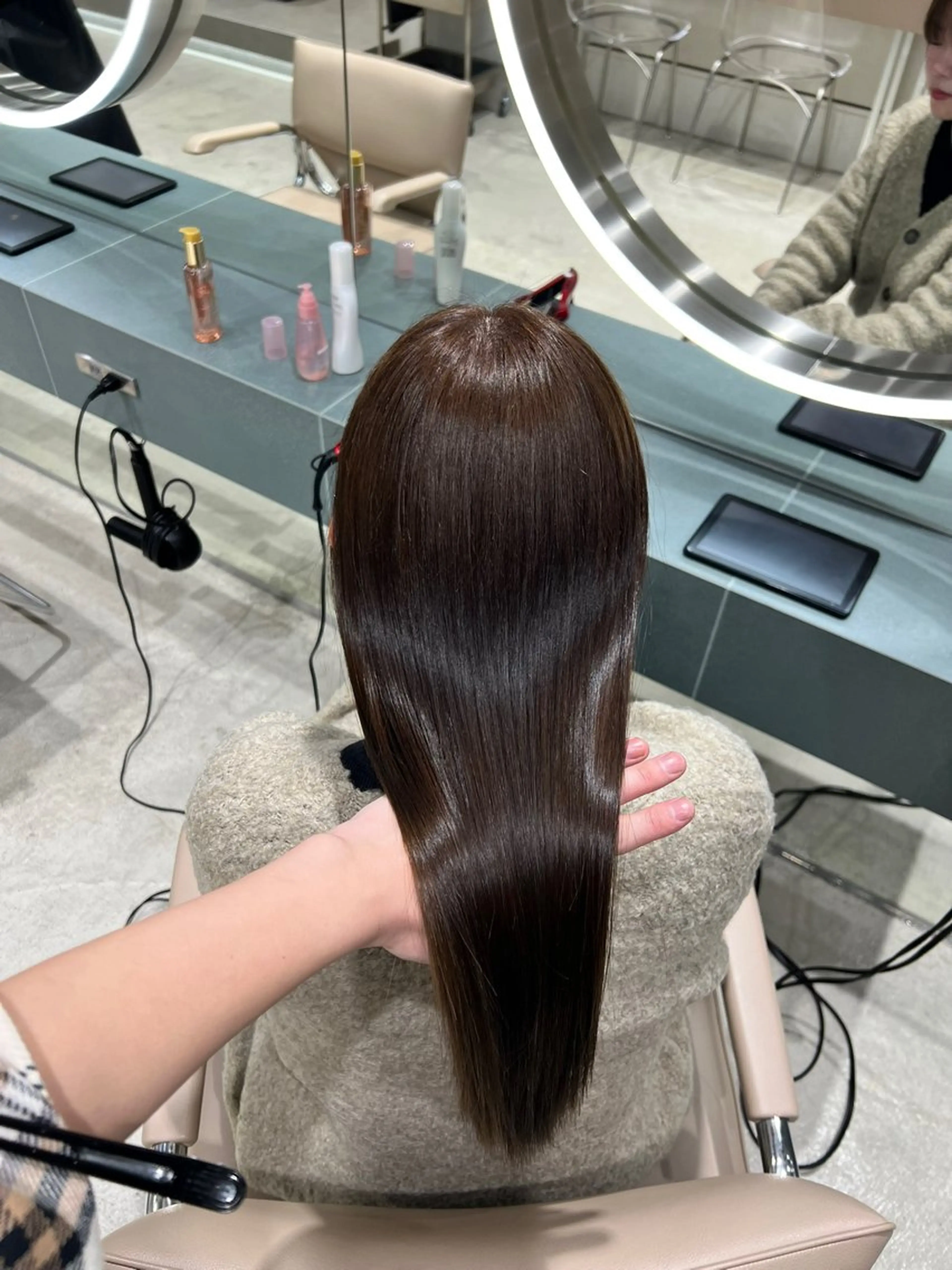 ミディアム カラー ヘアカラー トリートメント ✨髪質改善 縮毛矯正 艶髪 立川美容室✨のヘアスタイル