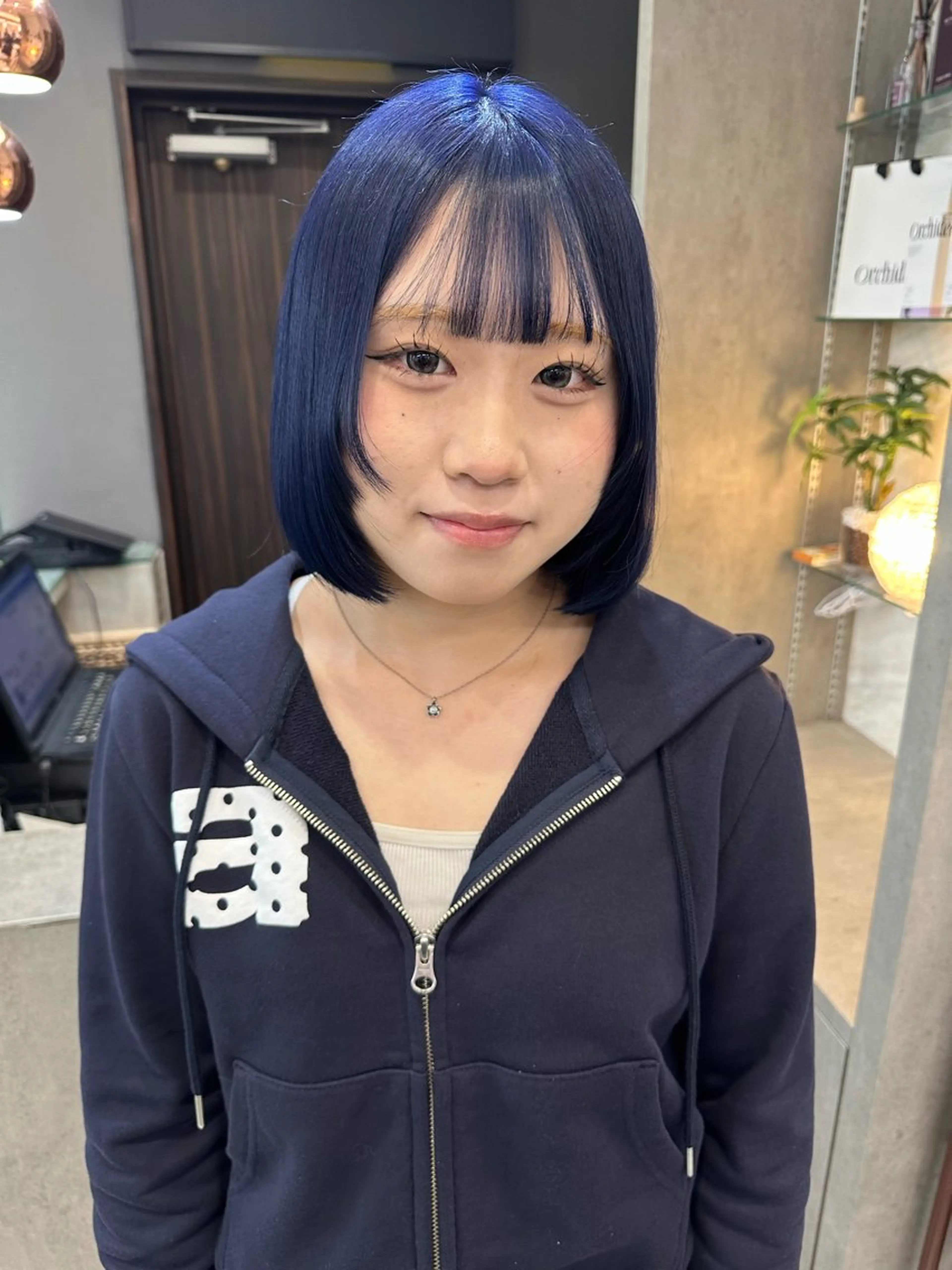 ショート カラー ヘアカラー AYAKASA 暖色カラー/レイヤーのヘアスタイル