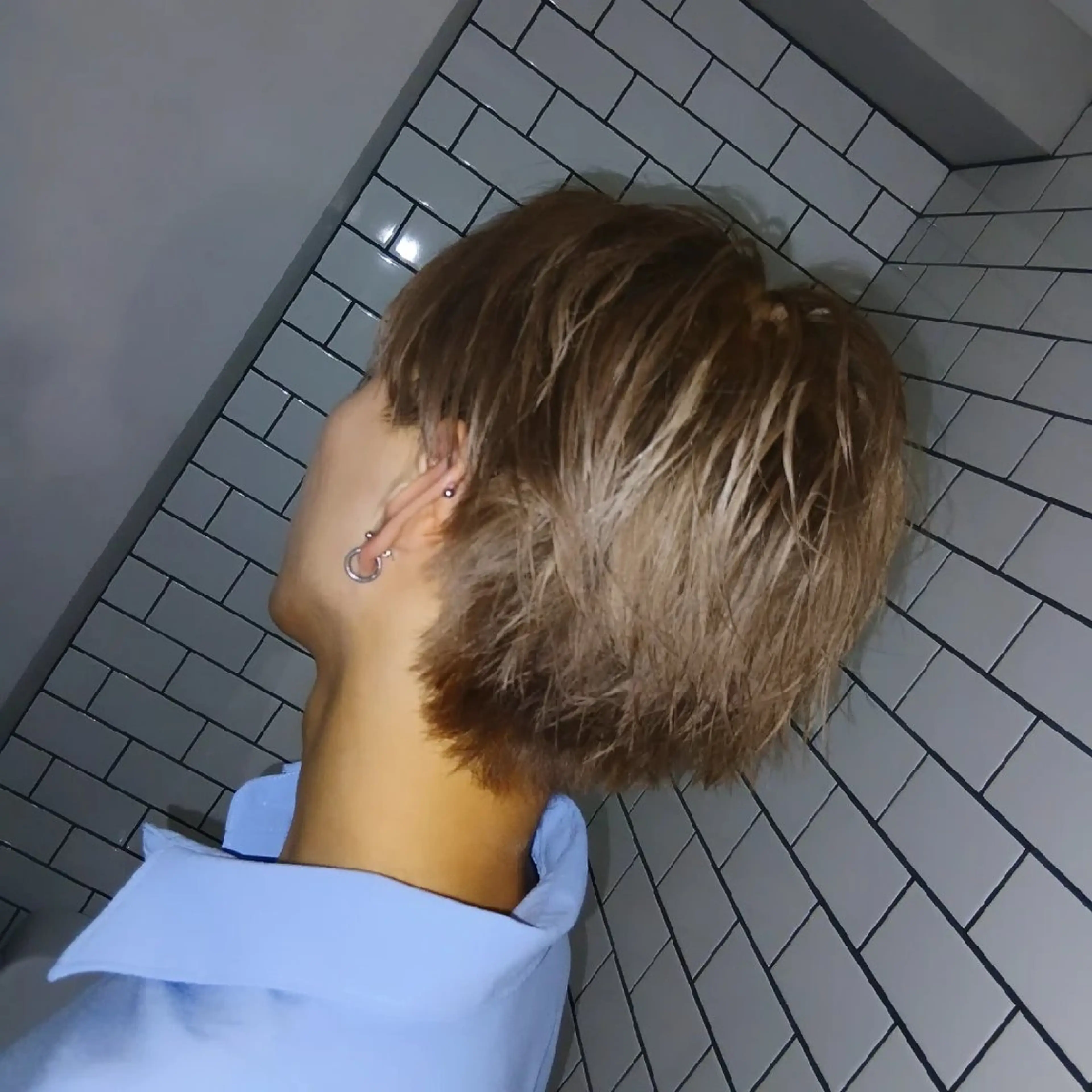 カラー メンズ メンズブリーチ ベージュカラー ブリーチ ヘアカラー ✨ セナのヘアスタイル