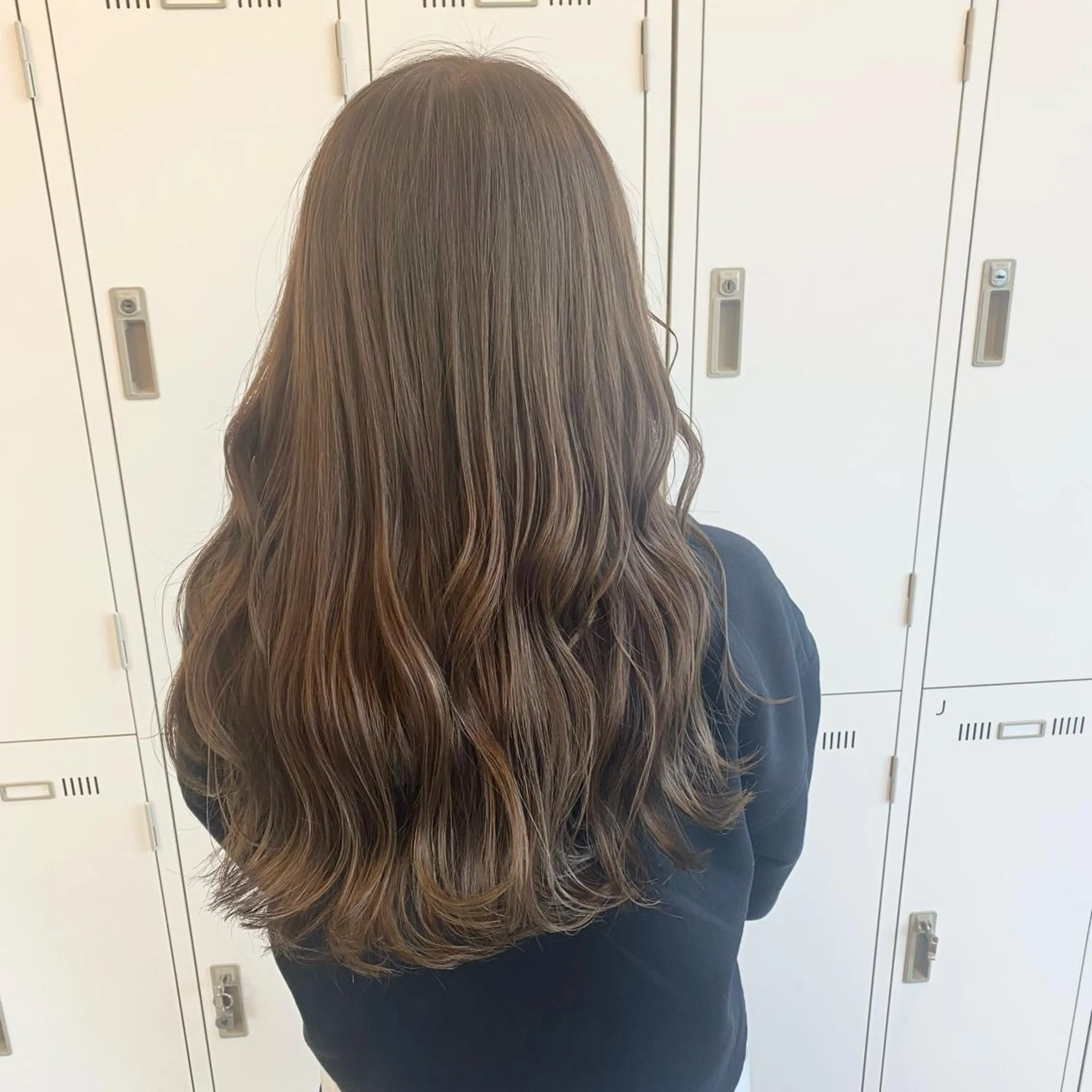 ロング カラー カット ヘアカラー YUNA ユウナのヘアスタイル