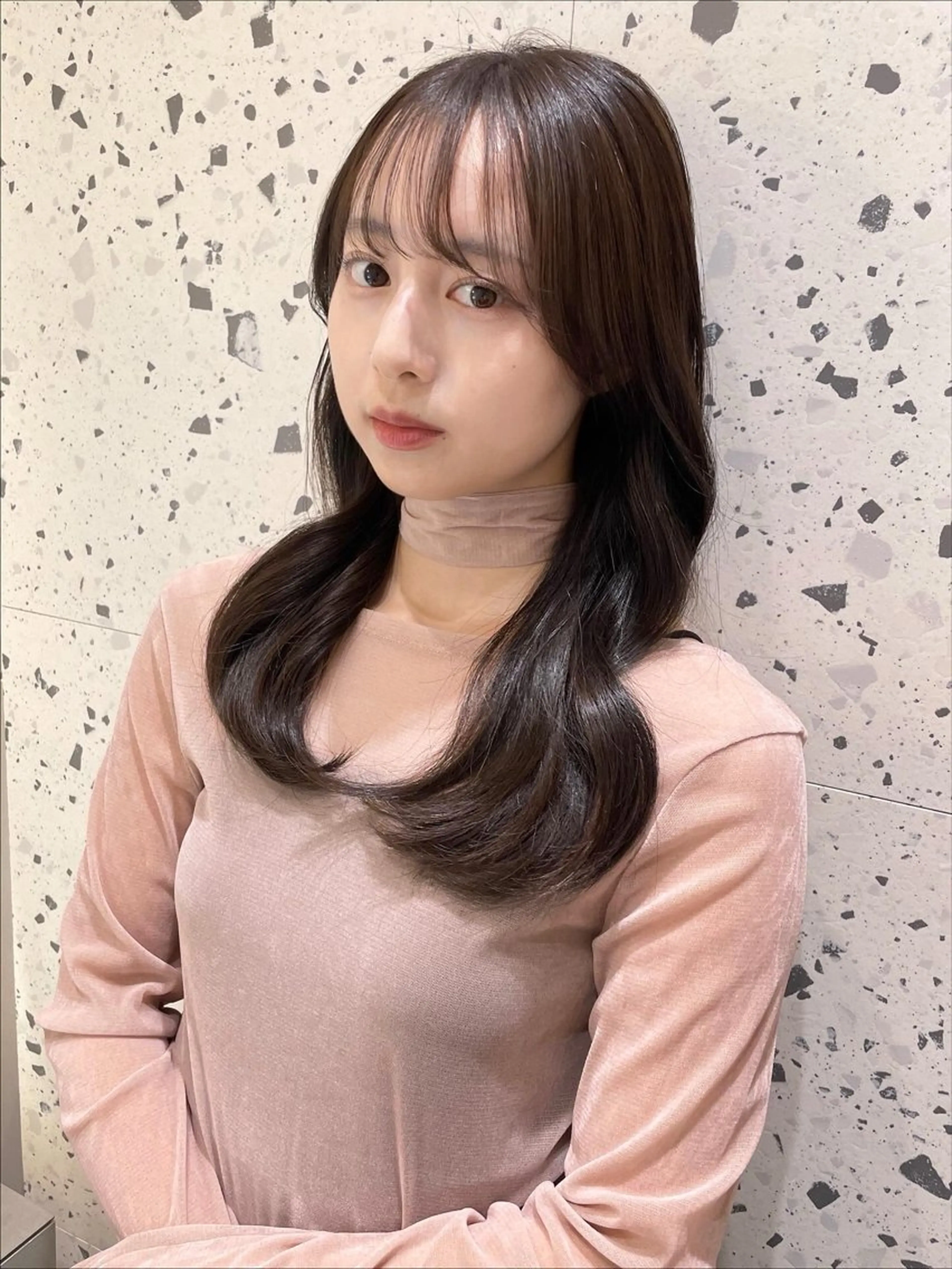 セミロング カラー ブラウンカラー くびれヘア ヘアカラー トリートメント SALOWIN 武蔵小杉所属・岩田菜央 《武蔵小杉》のヘアスタイル