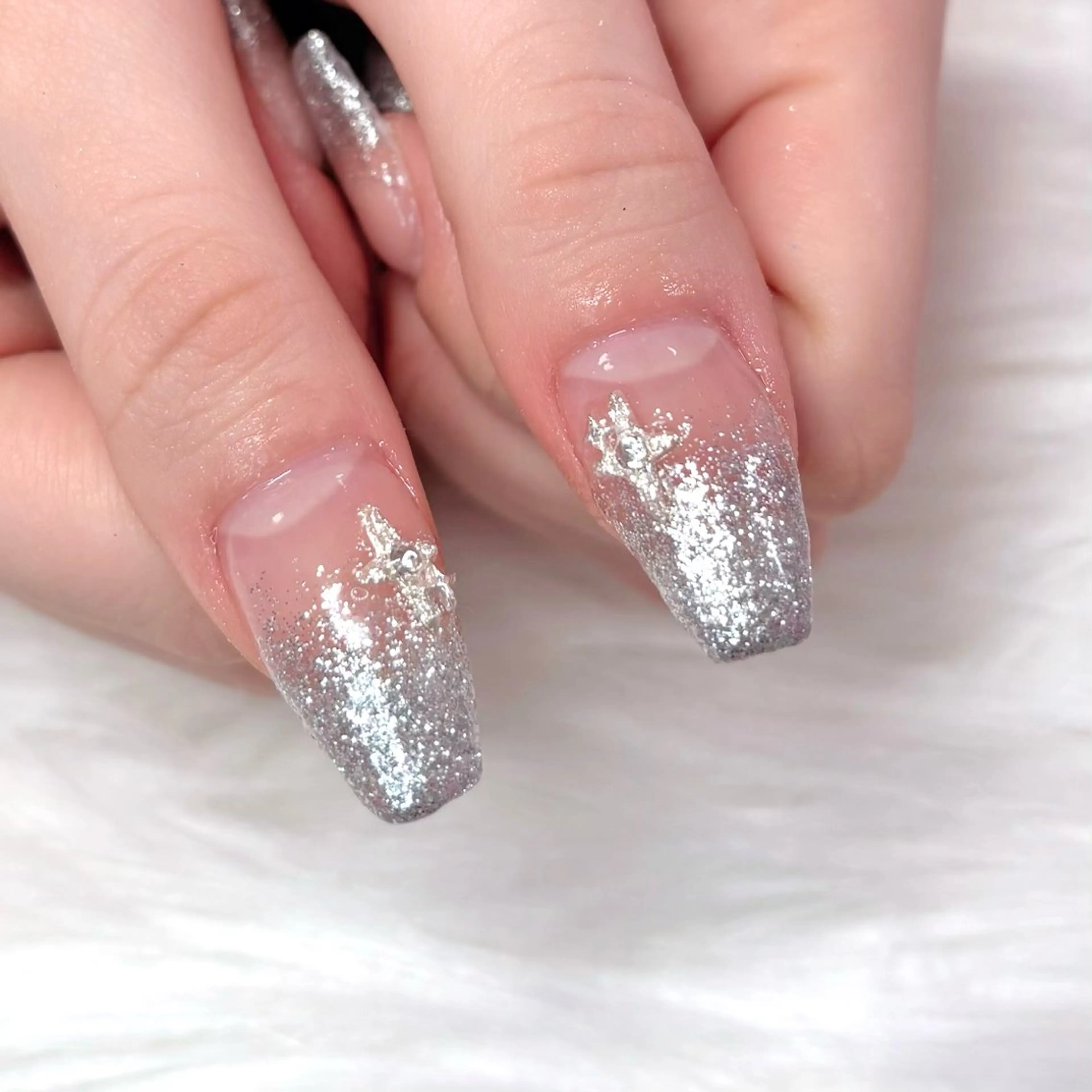 ネイル グラデーション ラメ(グリッター) ラメグラデーション ハンドネイル Noix nailのネイルデザイン