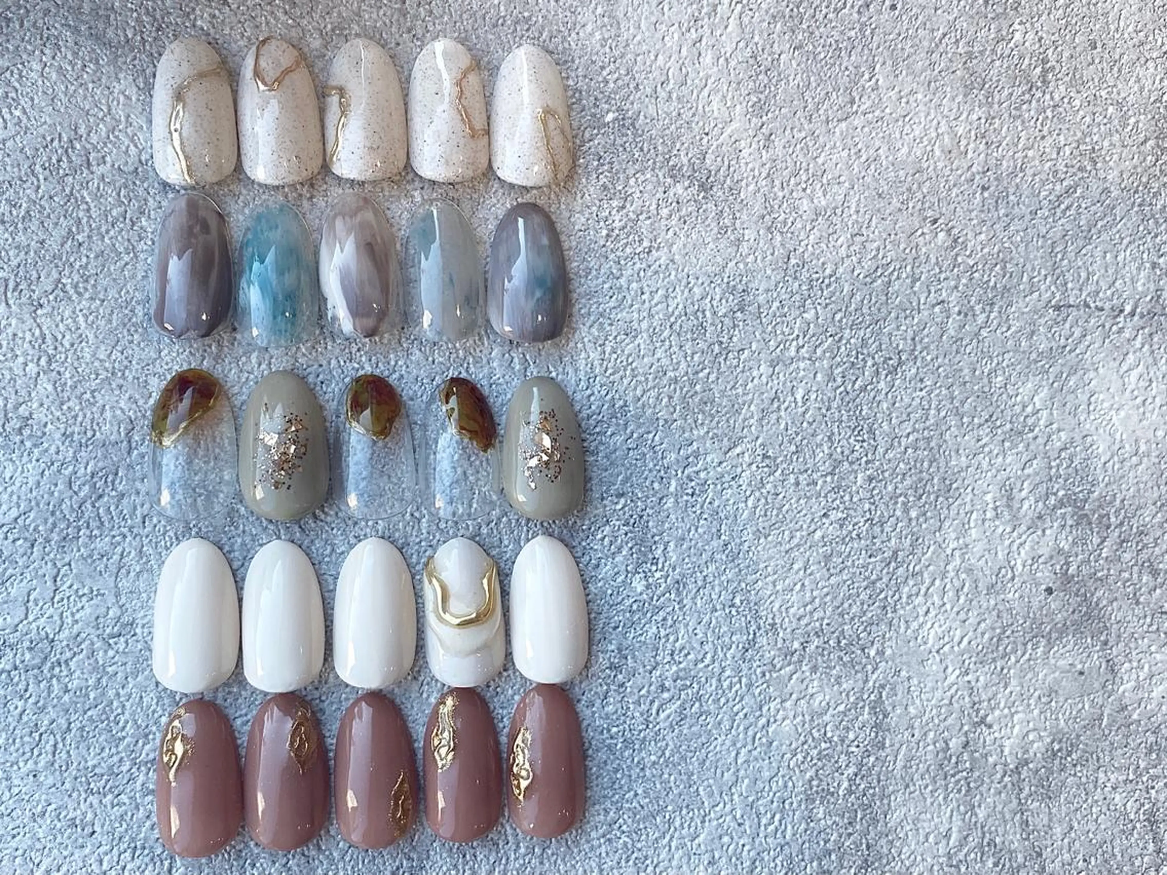 ネイル ハンドネイル NINEnami ニュアンスネイルのネイルデザイン