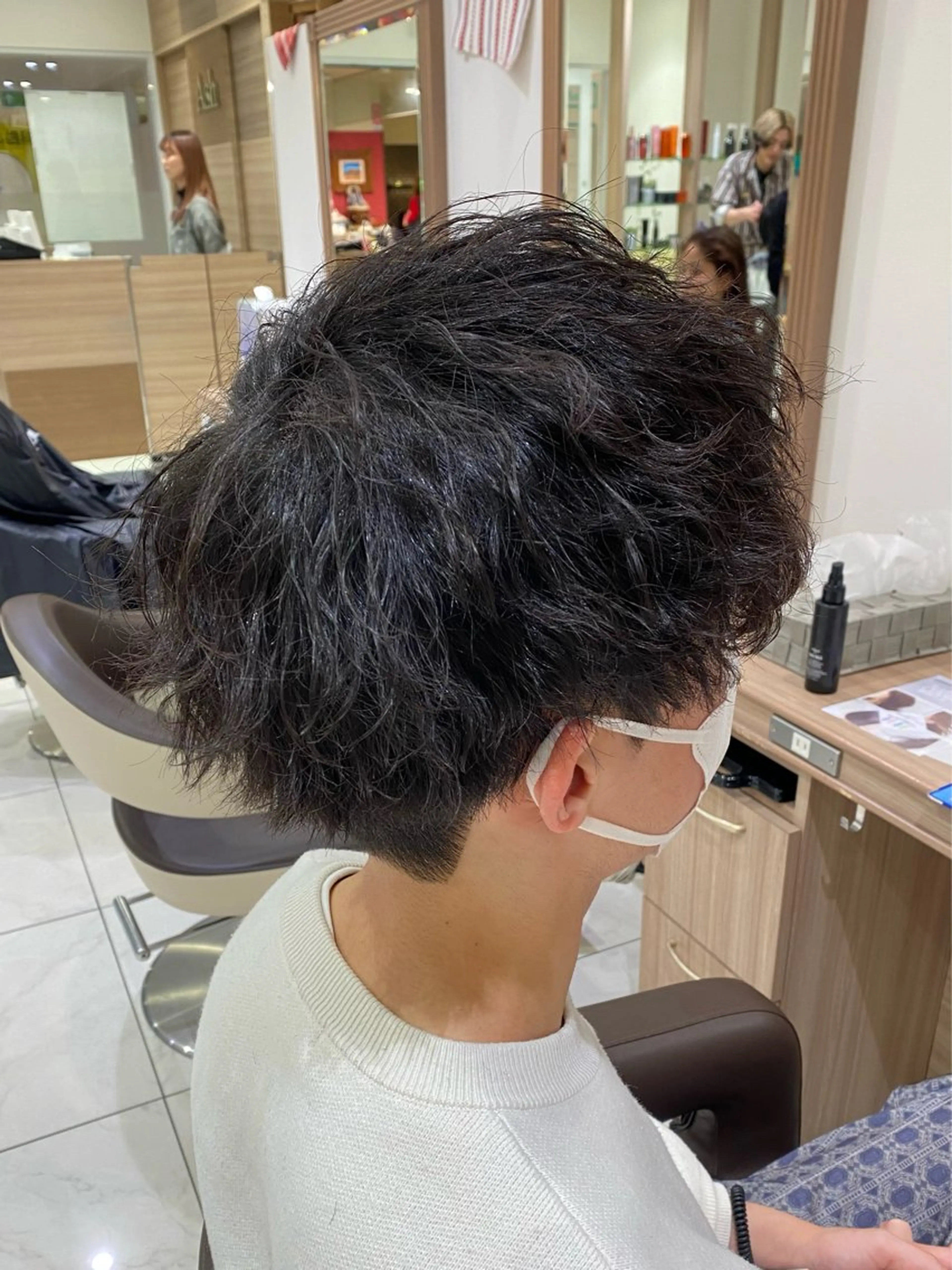 ミディアム パーマ メンズ カット パーマ 奥村 美郁子のヘアスタイル