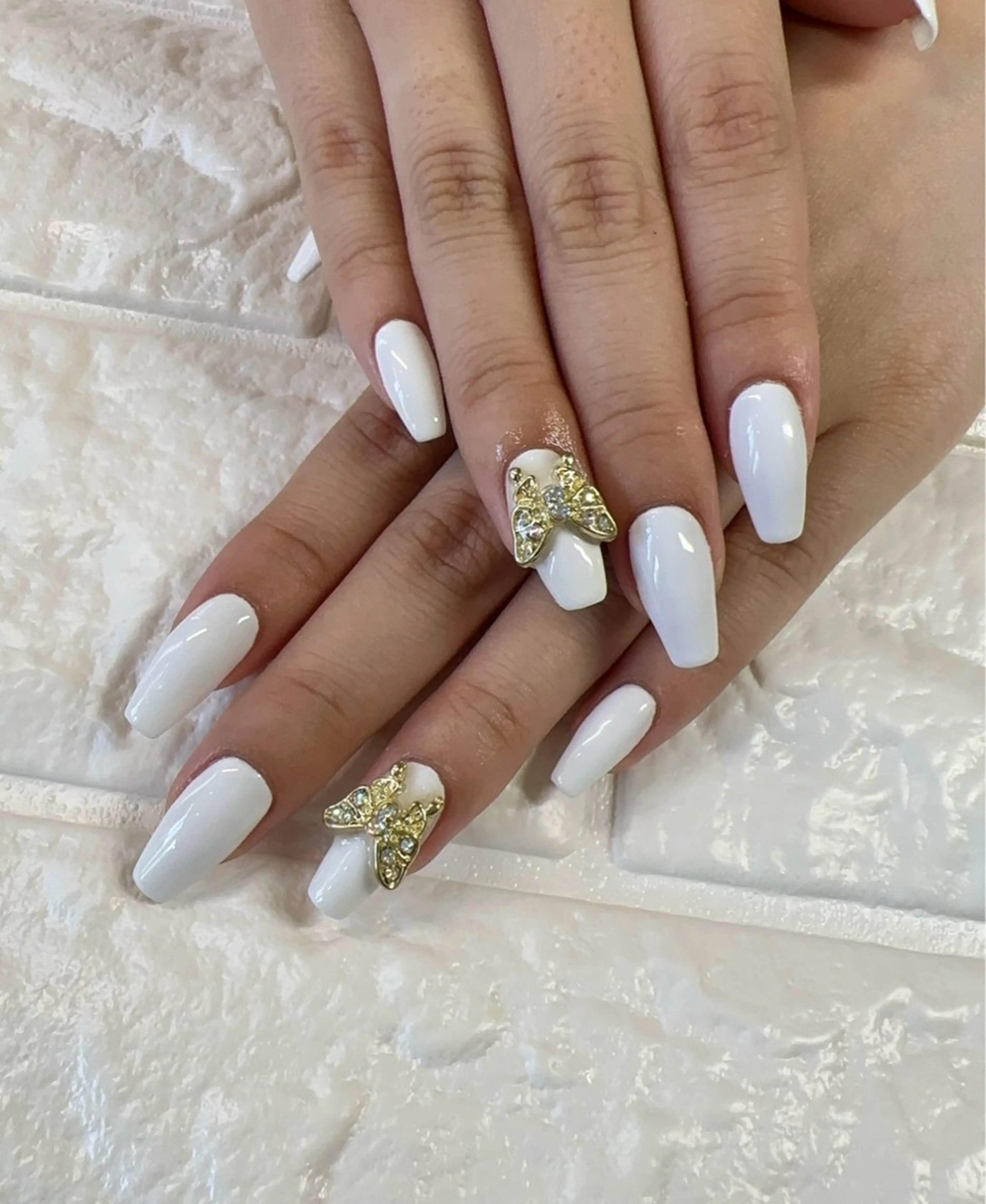 ネイル ワンカラーネイル ストーンネイル ハンドネイル ラルゴ所属・Largo ラルゴのネイルデザイン