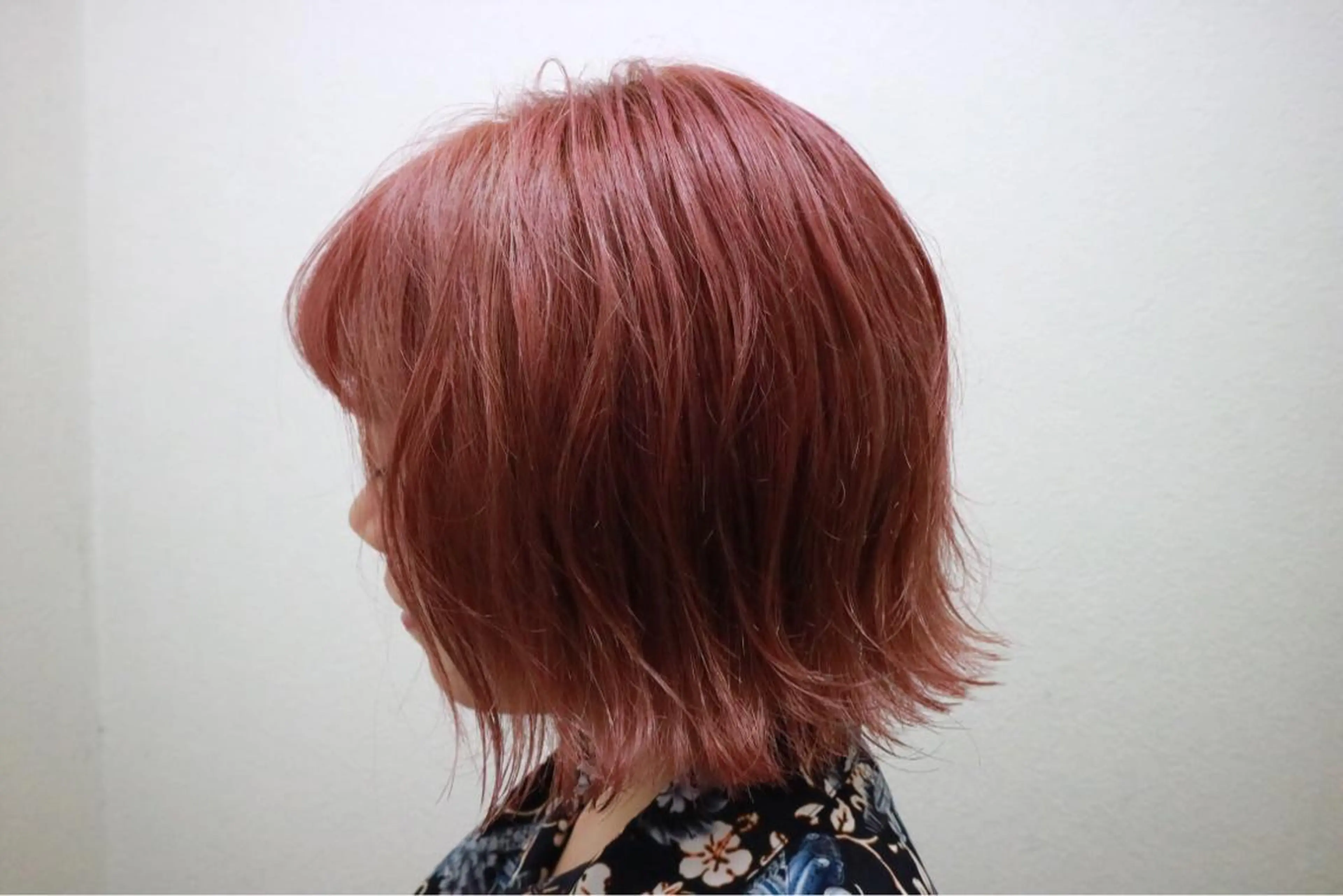 ショート カラー アッシュ ピンクカラー ピンクアッシュ ボブ 外ハネヘア JIL BLAN 京都のヘアスタイル