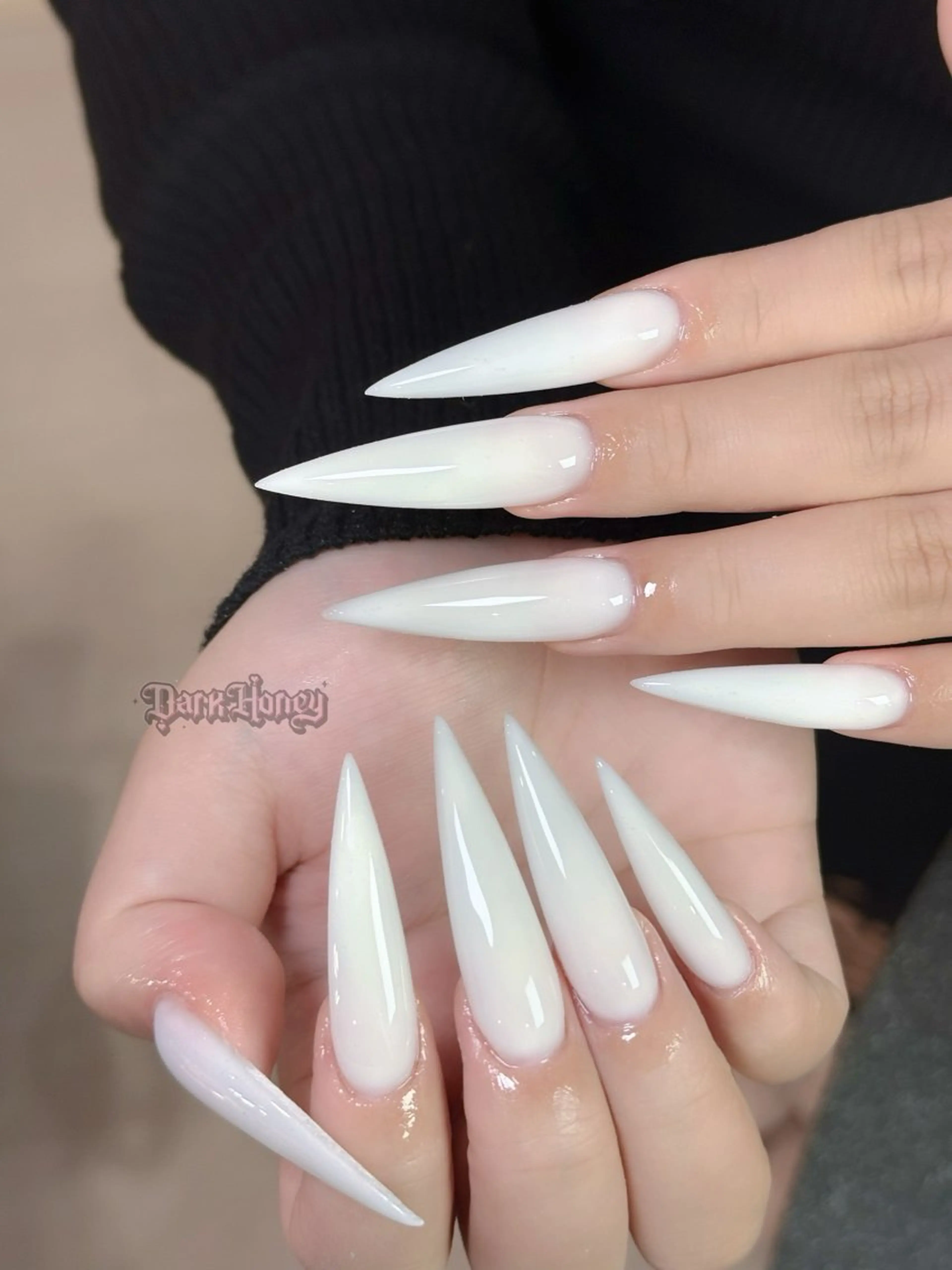 【新規/平日限定】Acrylic Sculpture✨スカルプ💅ワンカラー/ラメグラ(カラーグラデーション不可の写真