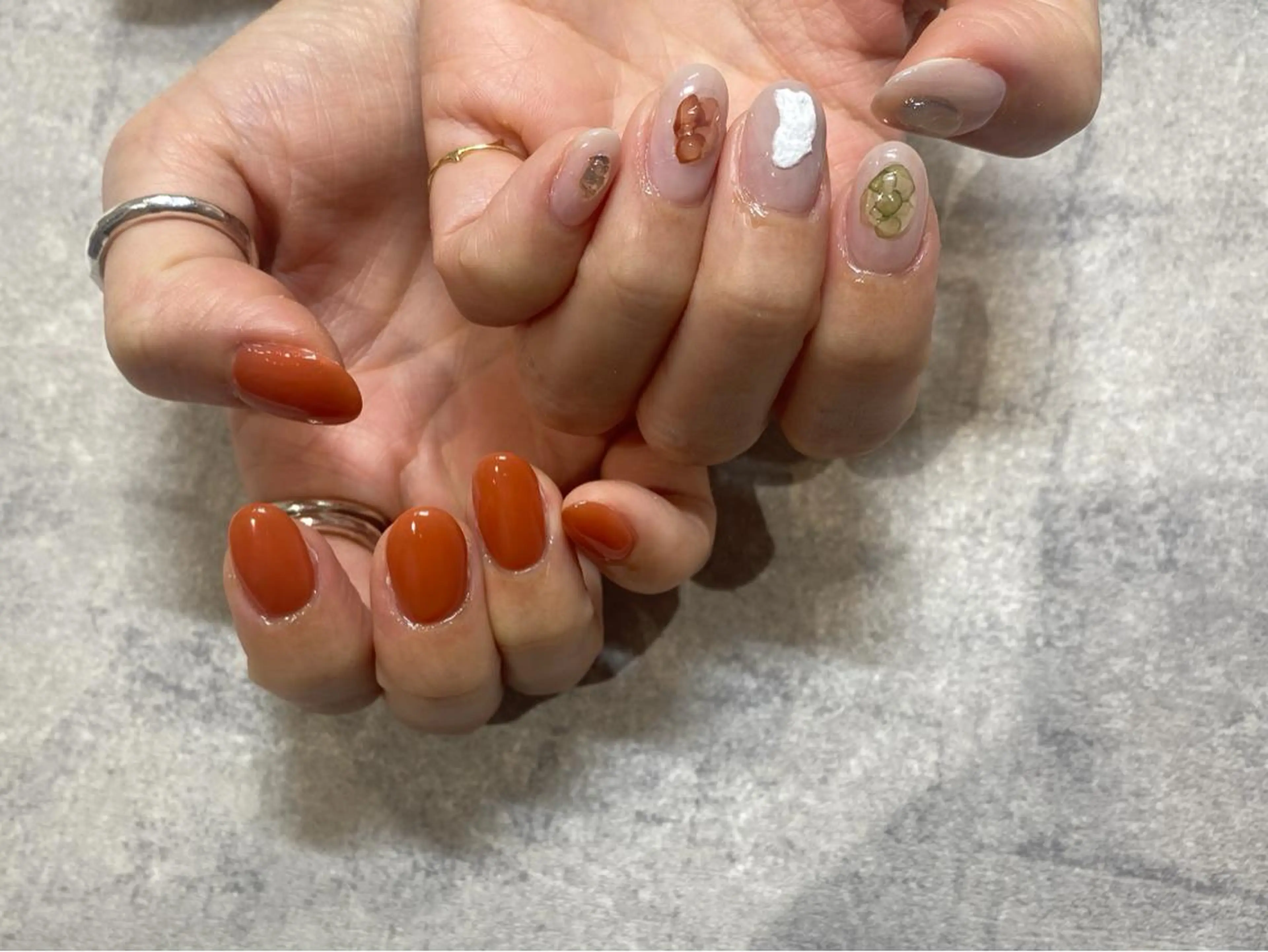 ネイル ハンドネイル NINEnami ニュアンスネイルのネイルデザイン