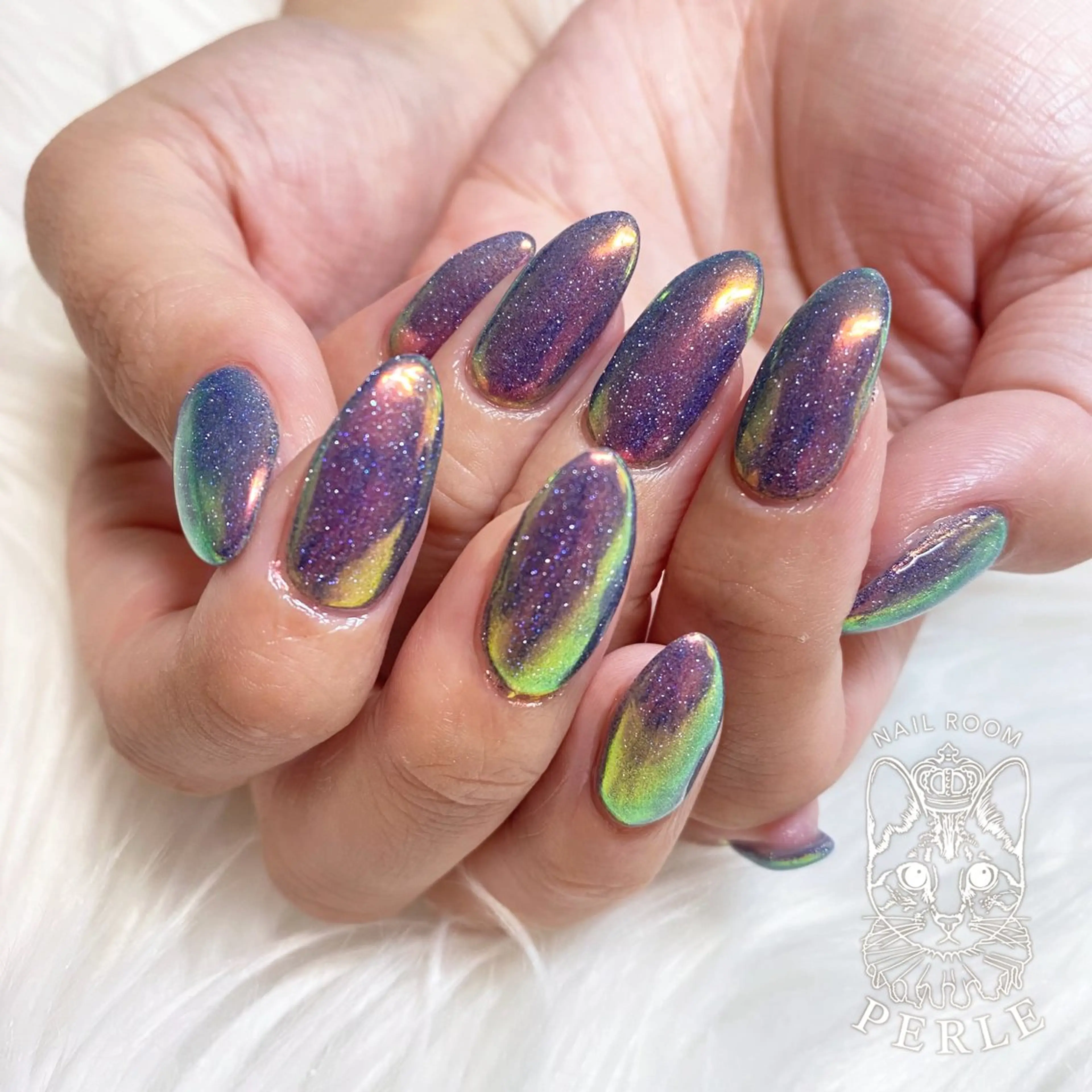 ネイル オーロラネイル nail room Perleのネイルデザイン