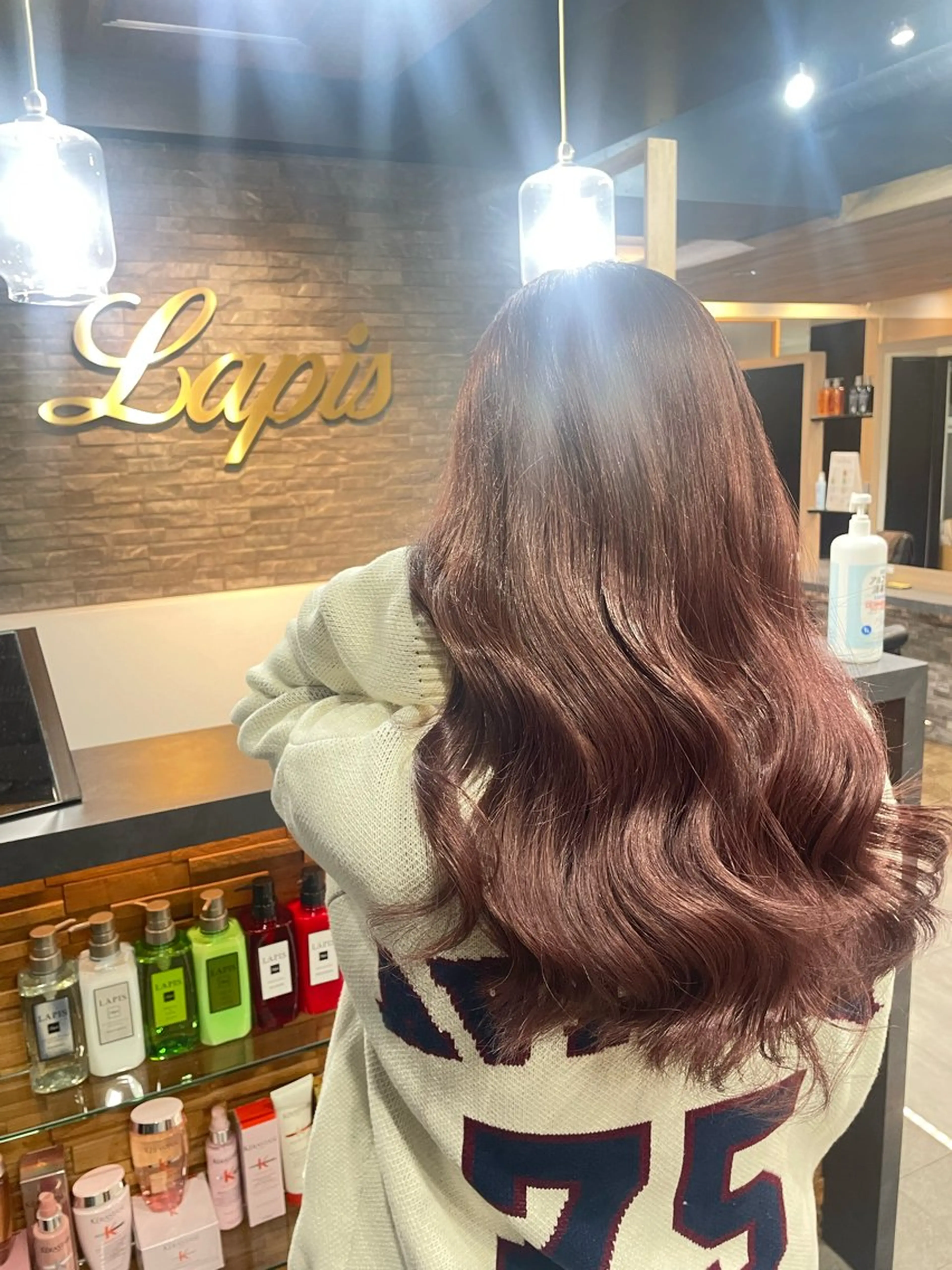 セミロング lapis  Rie シールエクハイトーンのヘアスタイル