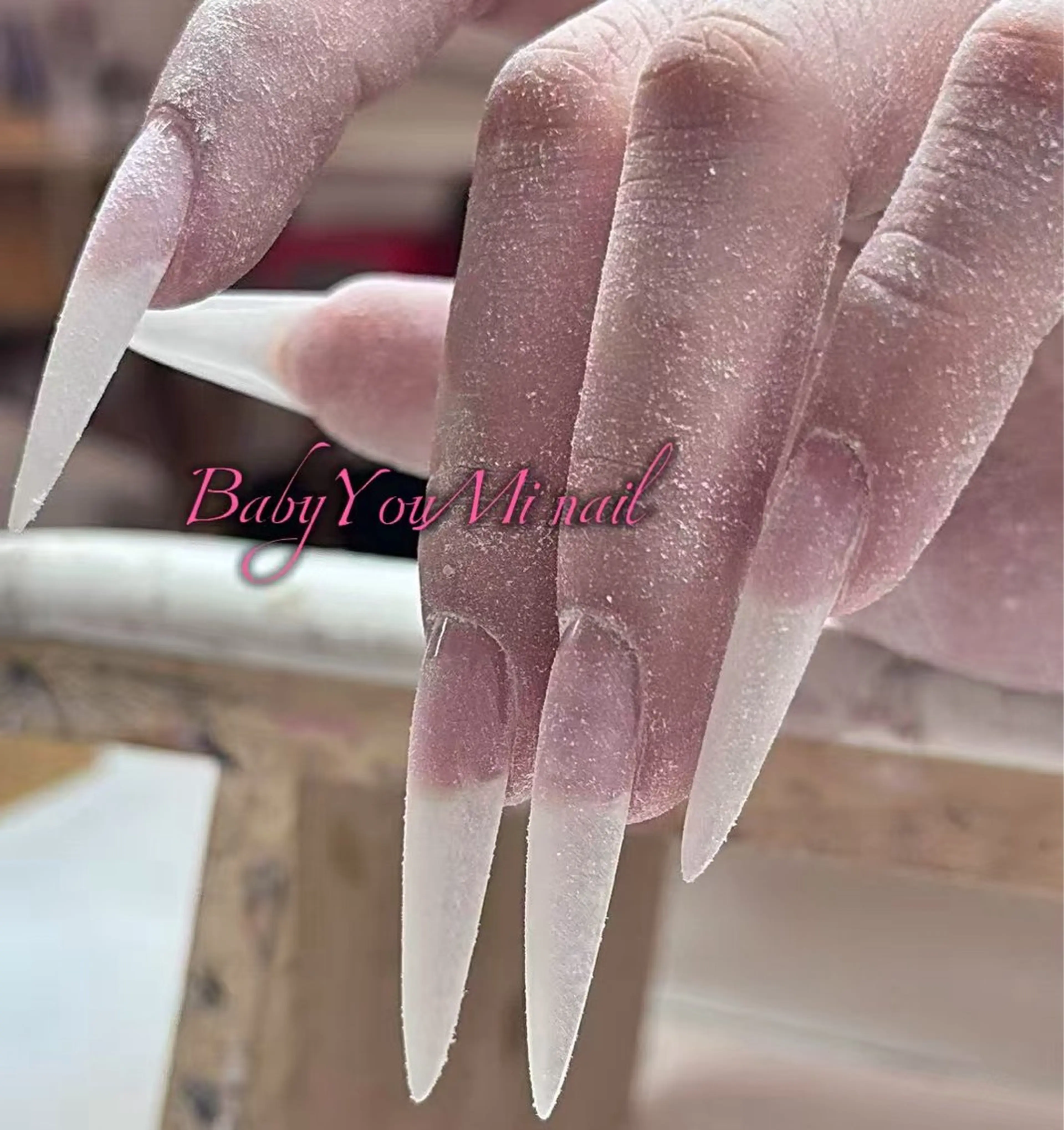 ネイル オーロラネイル フラワーネイル フットネイル フレンチネイル ジェルネイル ハンドネイル BabyYouMi nailのネイルデザイン