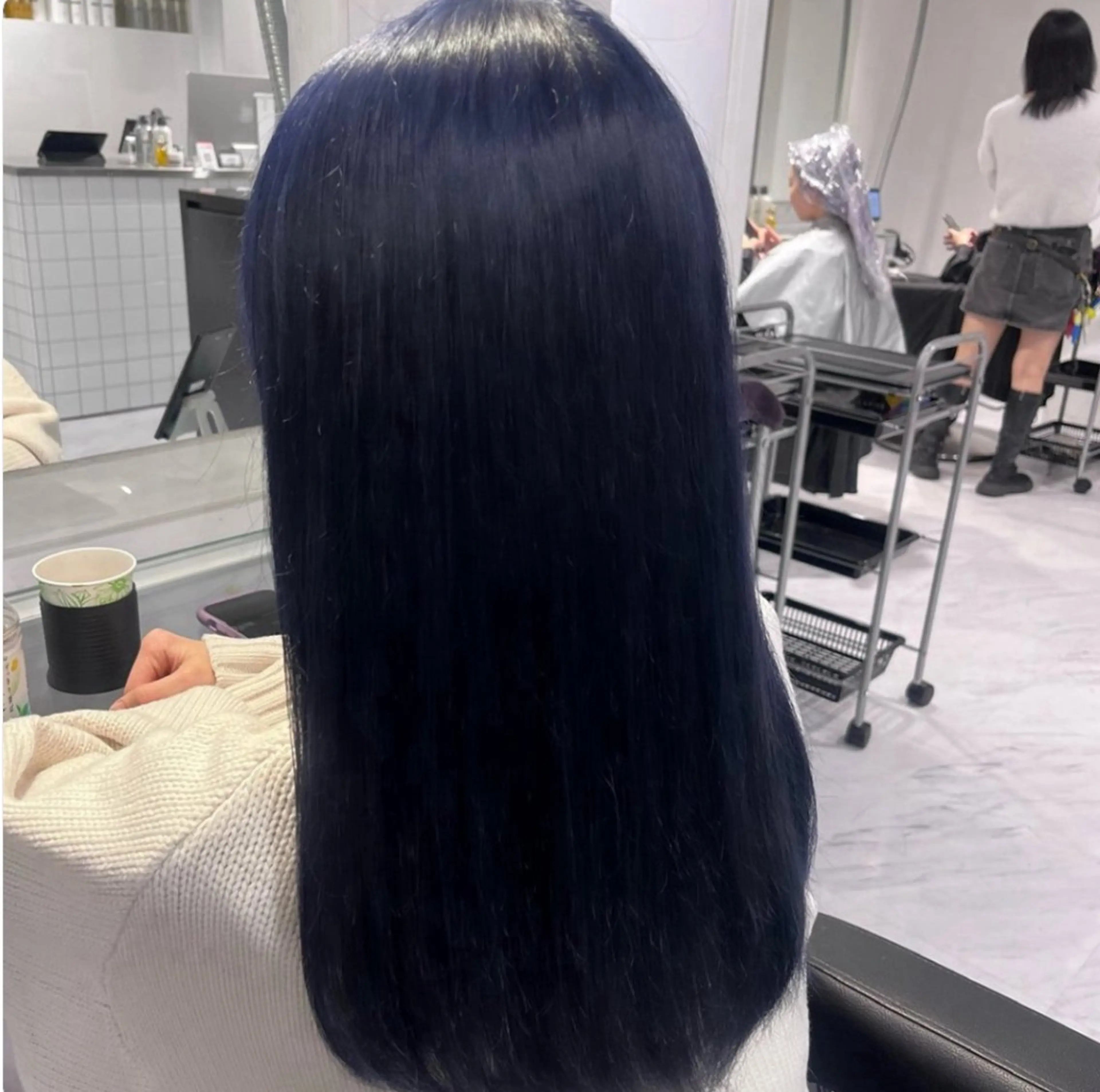ロング カラー 🫧うる艶トレンド 🫧透明感カラーのヘアスタイル