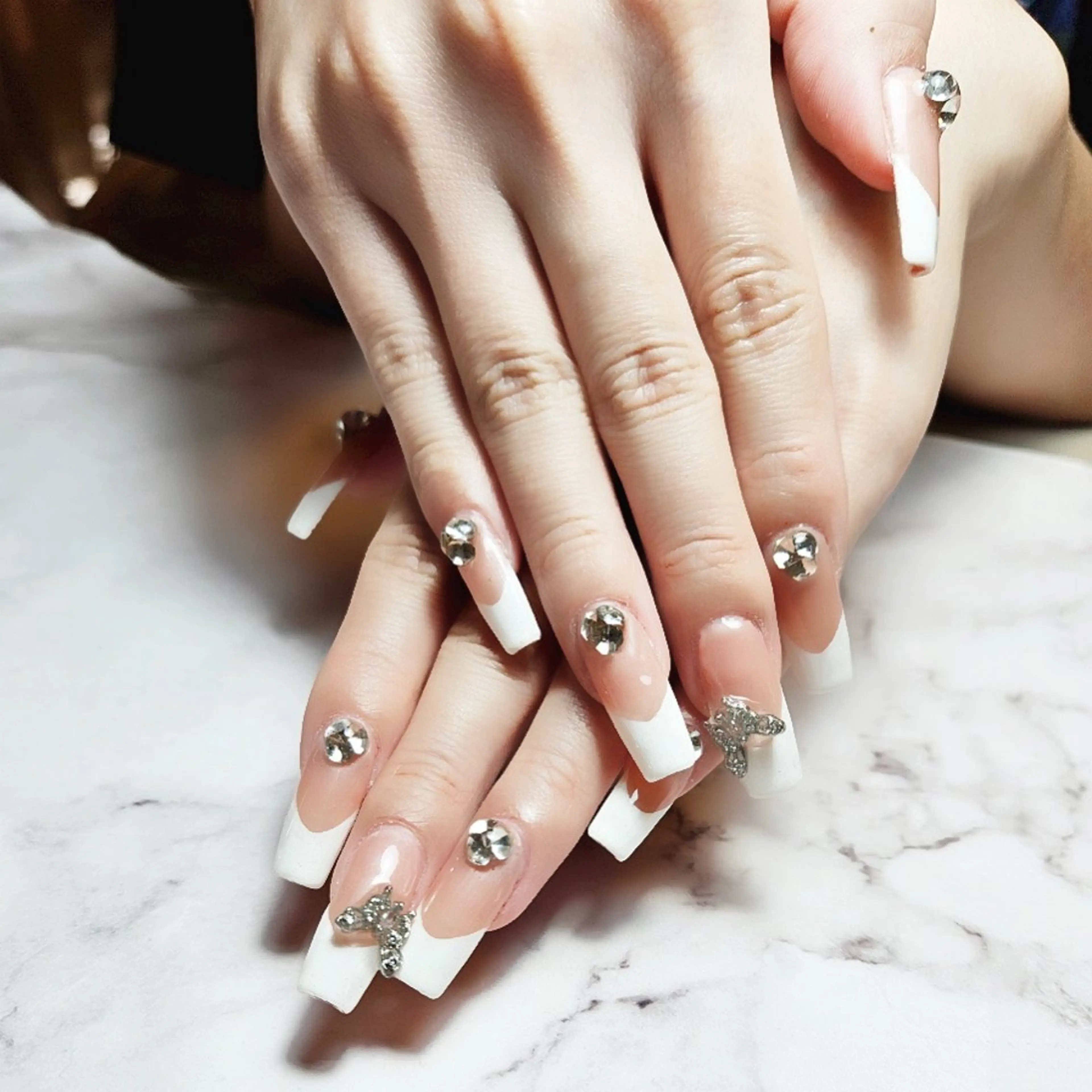 ネイル 🌈Yun nail hyejin💋のネイルデザイン