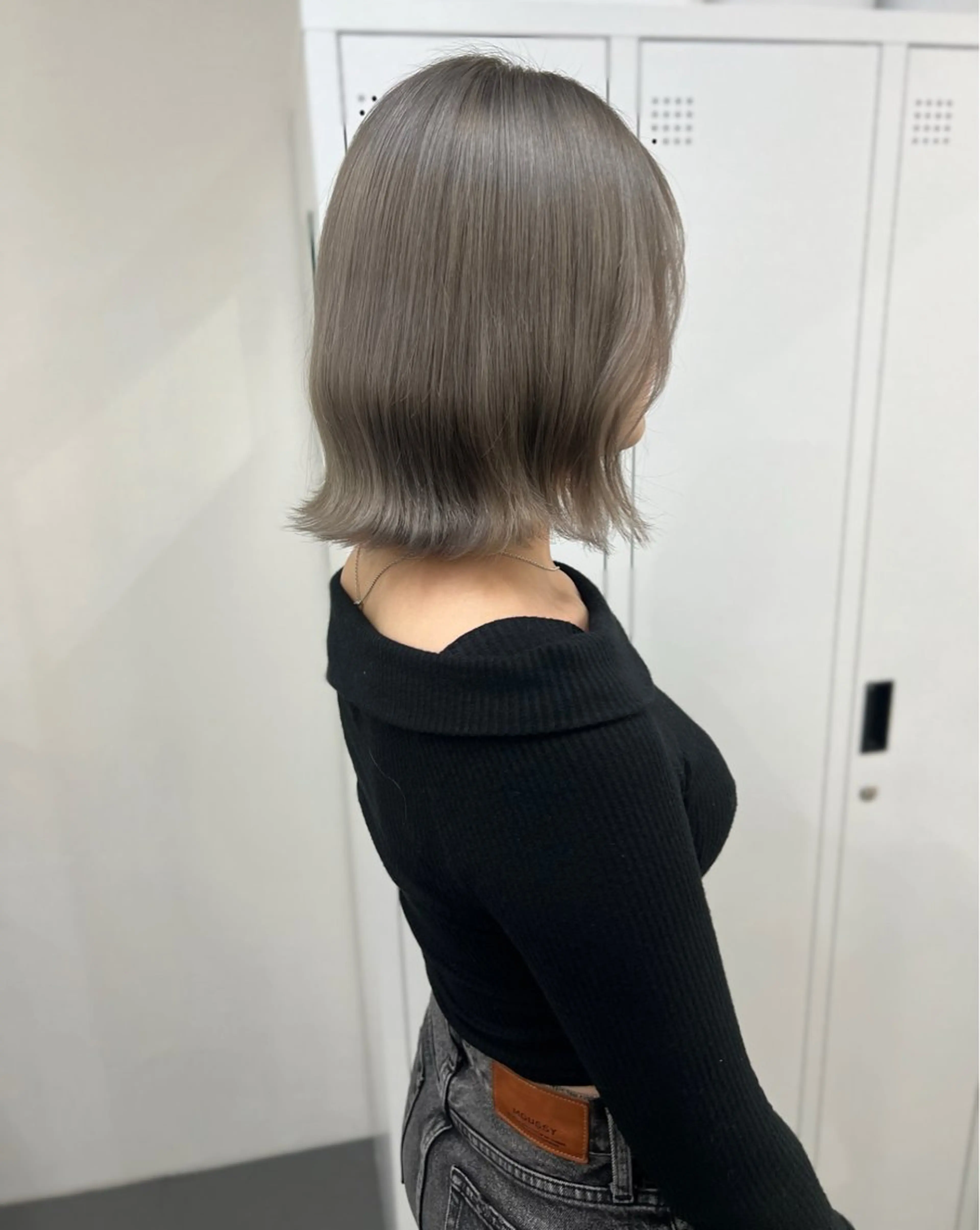 ミディアム カラー ブリーチ ブロンド Lavire所属・レイヤーカット/韓国 /ハイトーン/amiのヘアスタイル