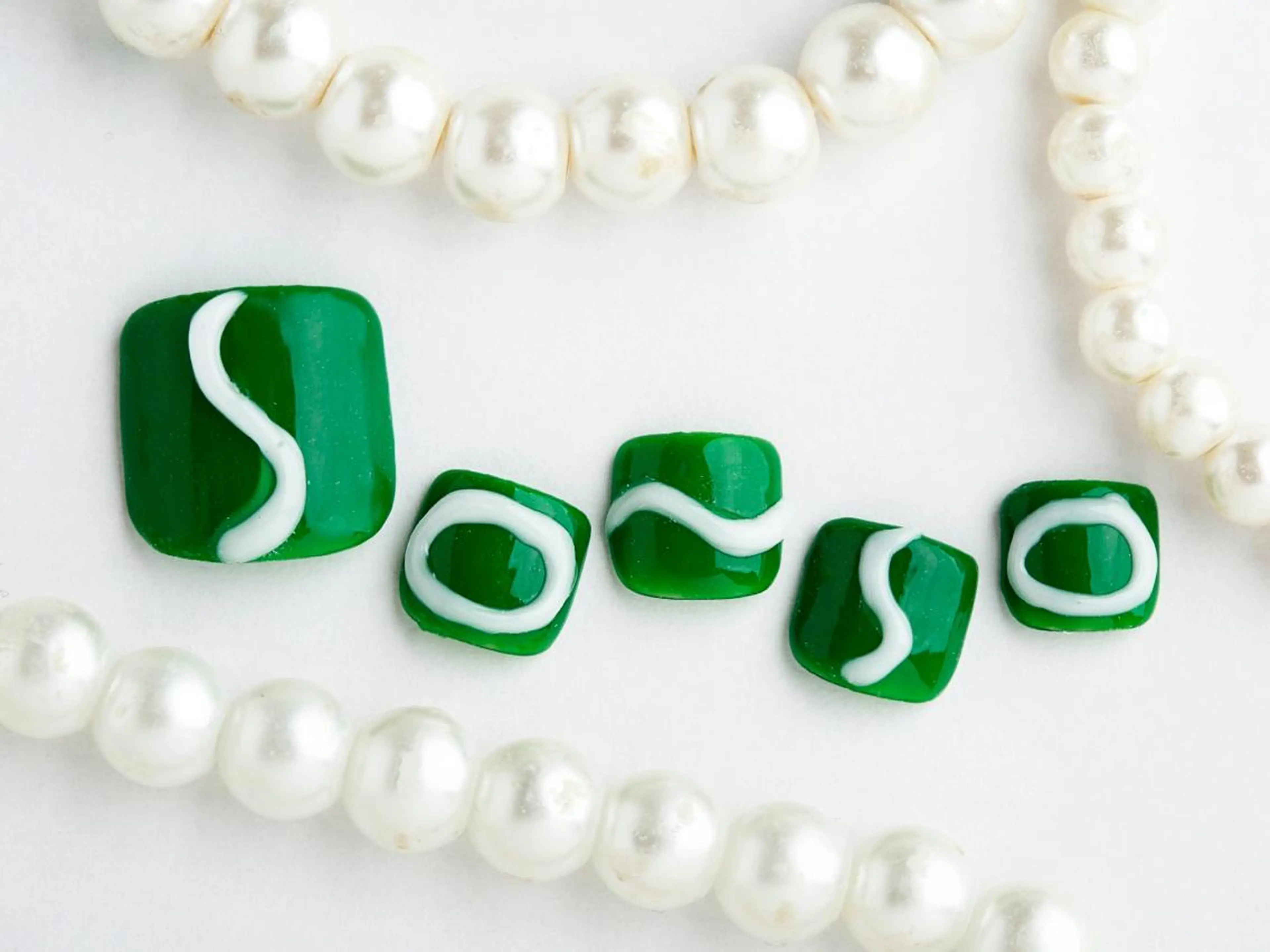 ネイル Tiary Nail Fのネイルデザイン