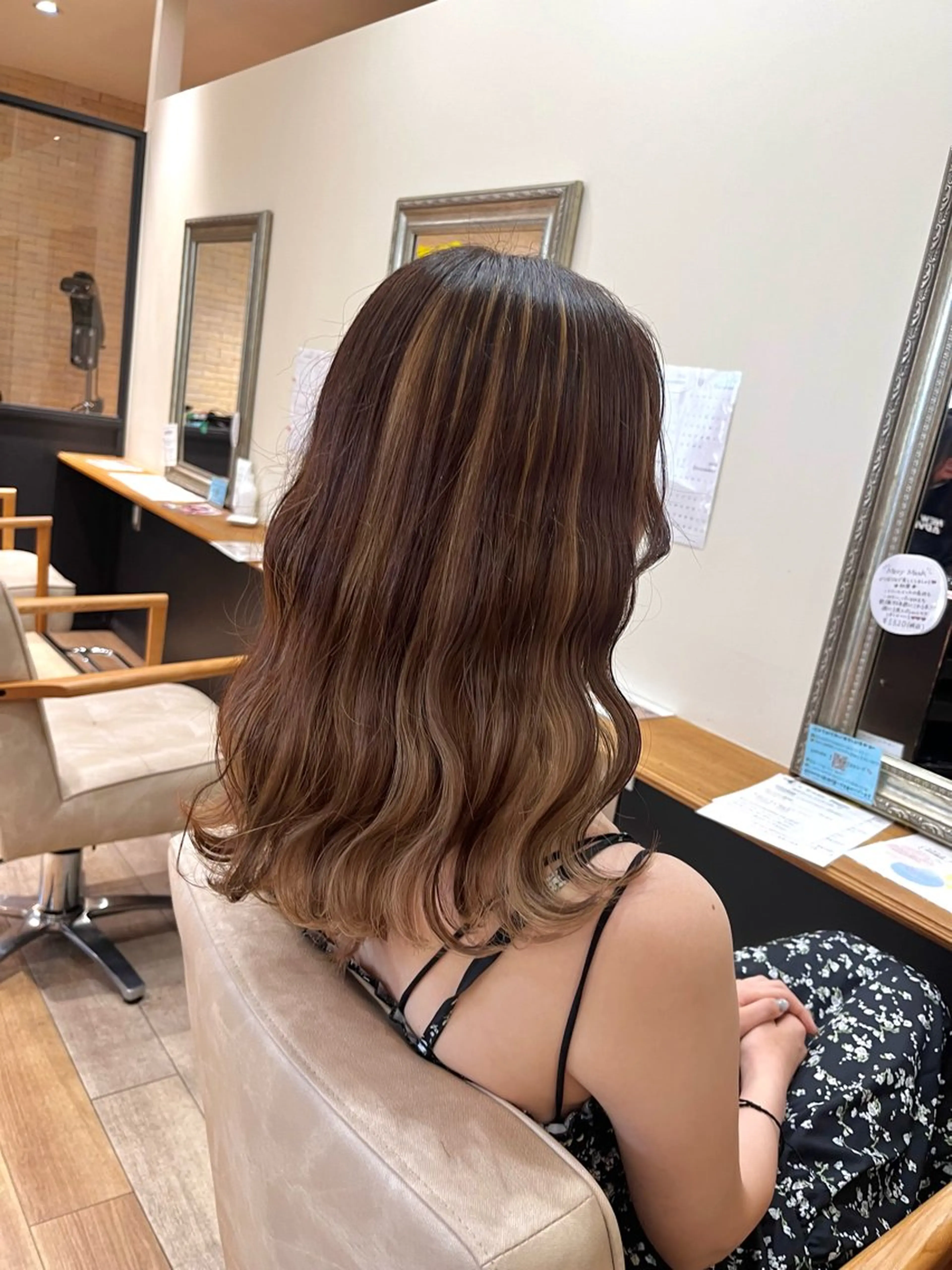 セミロング ヘアカラー ななか /KOKOROのヘアスタイル
