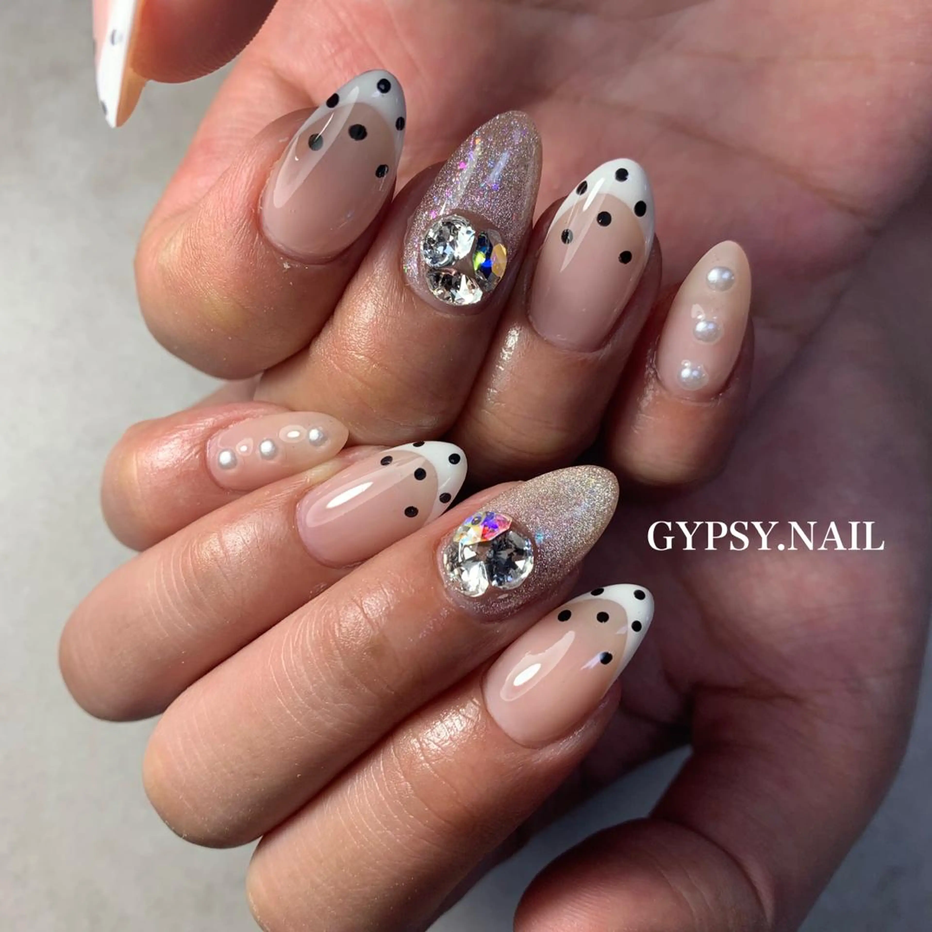 ネイル GYPSY.NAIL所属・GYPSY.NAIL akariのネイルデザイン