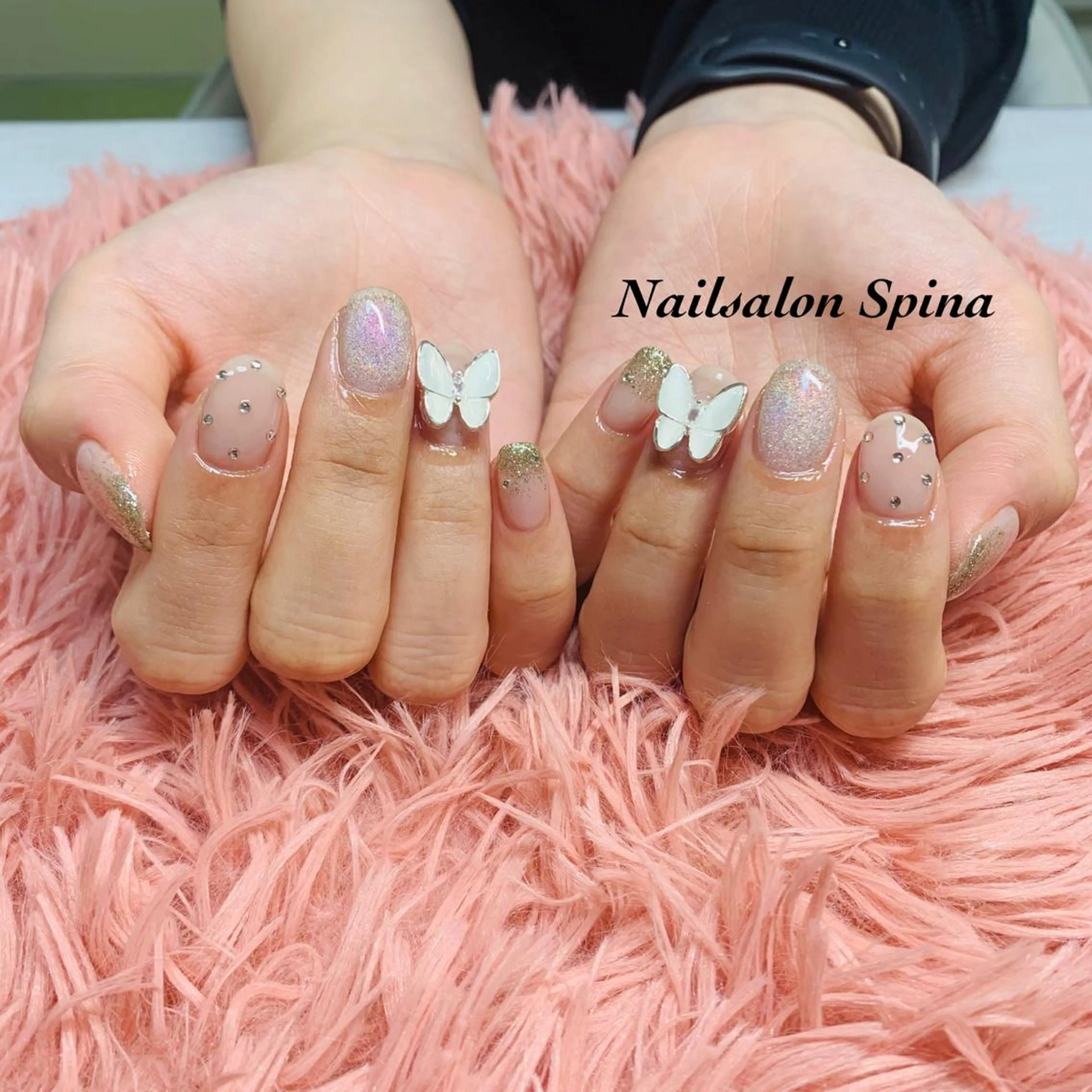 ネイル アートネイル ジェルネイル グラデーション 韓国ネイル ラメ(グリッター) Nailsalon Spina 琴美のネイルデザイン