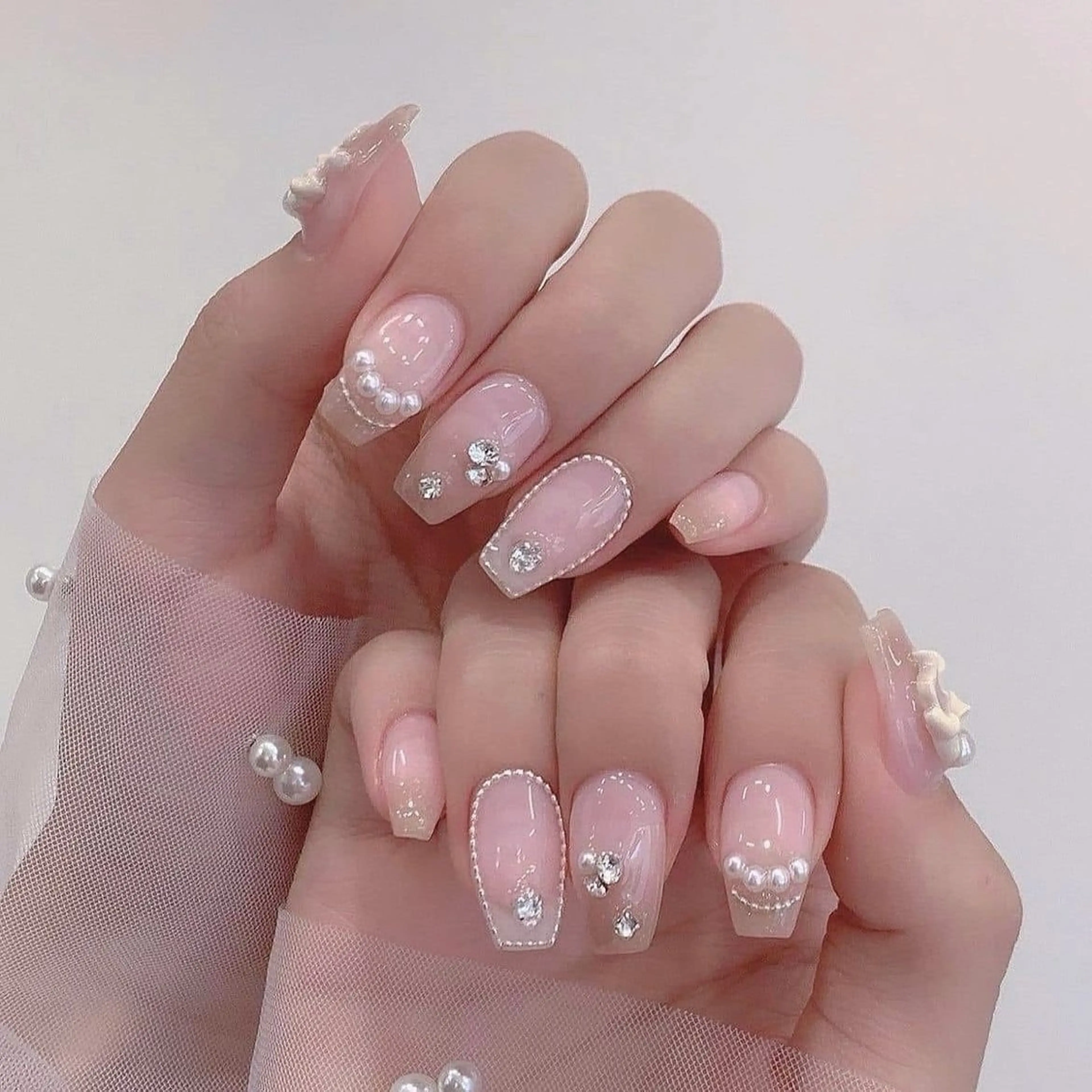 ネイル フットネイル ジェルネイル 韓国ネイル マグネットネイル 持ち込み ハンドネイル Akiko ネイルサロン所属・AKIKO ネイルサロンのネイルデザイン