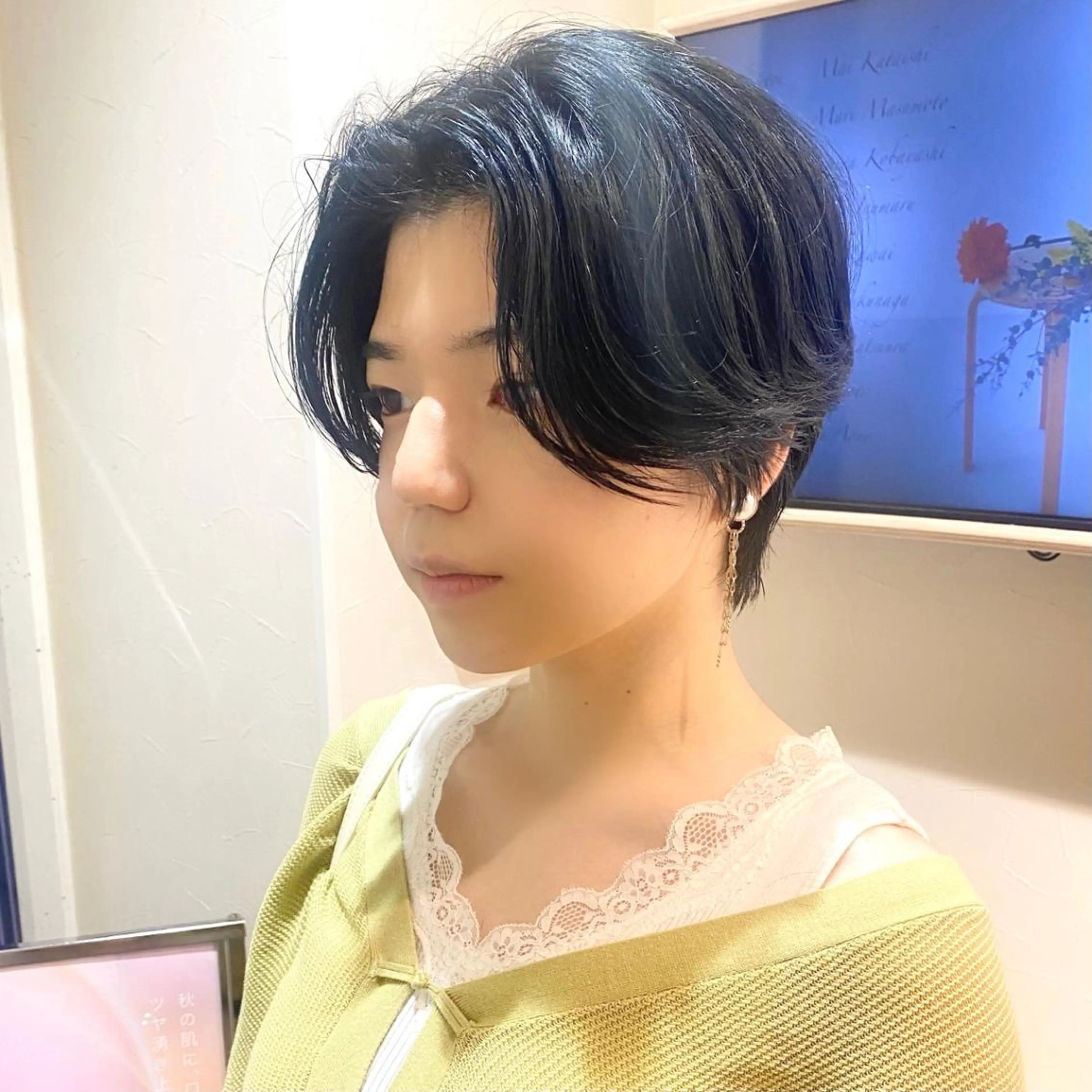 ショート カラー アッシュ 黒髪 ブルーカラー ブルーブラック ハイトーンカラー ✨BASSA 【高田馬場】✨のヘアスタイル