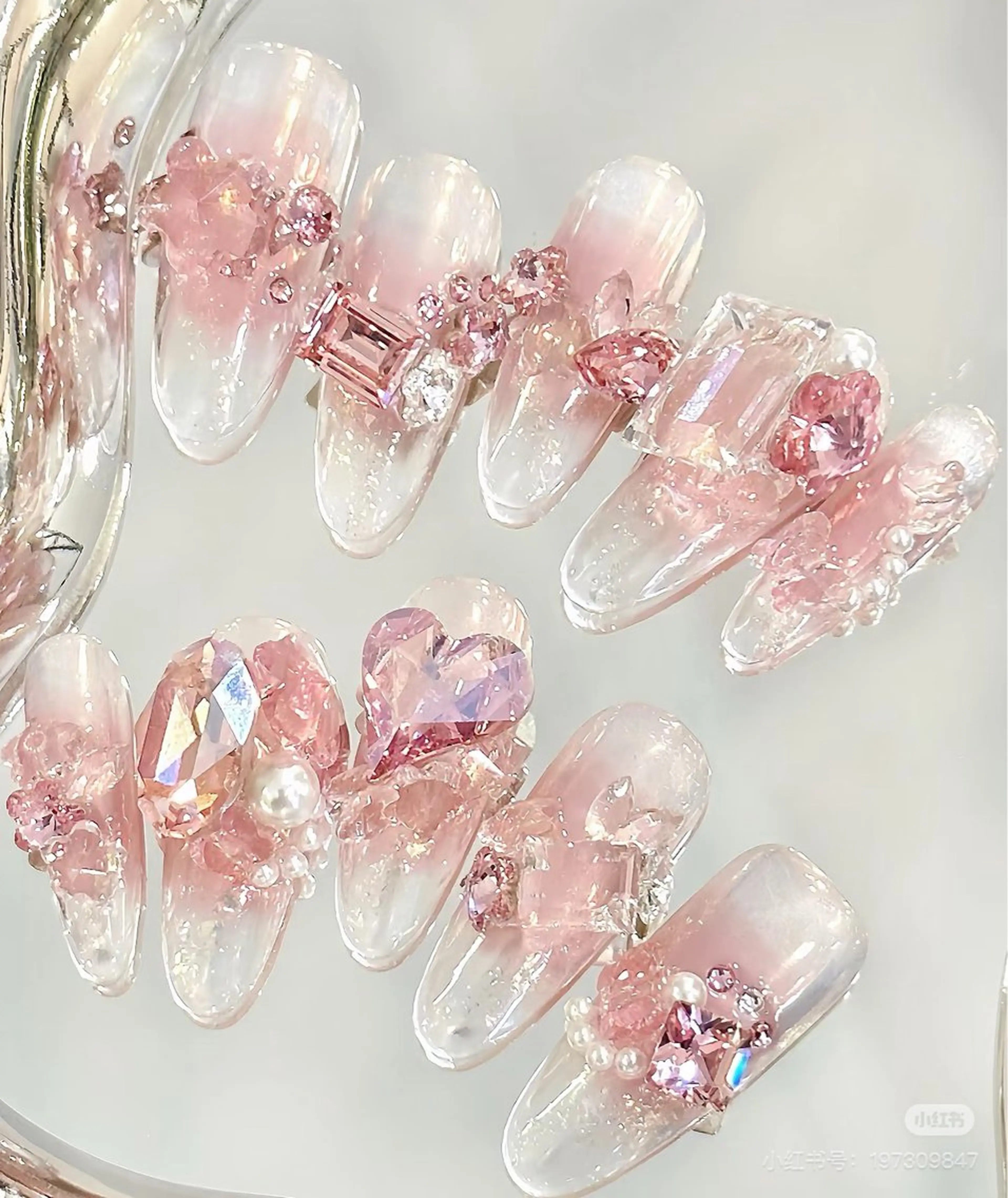 ネイル カジ Watariのネイルデザイン