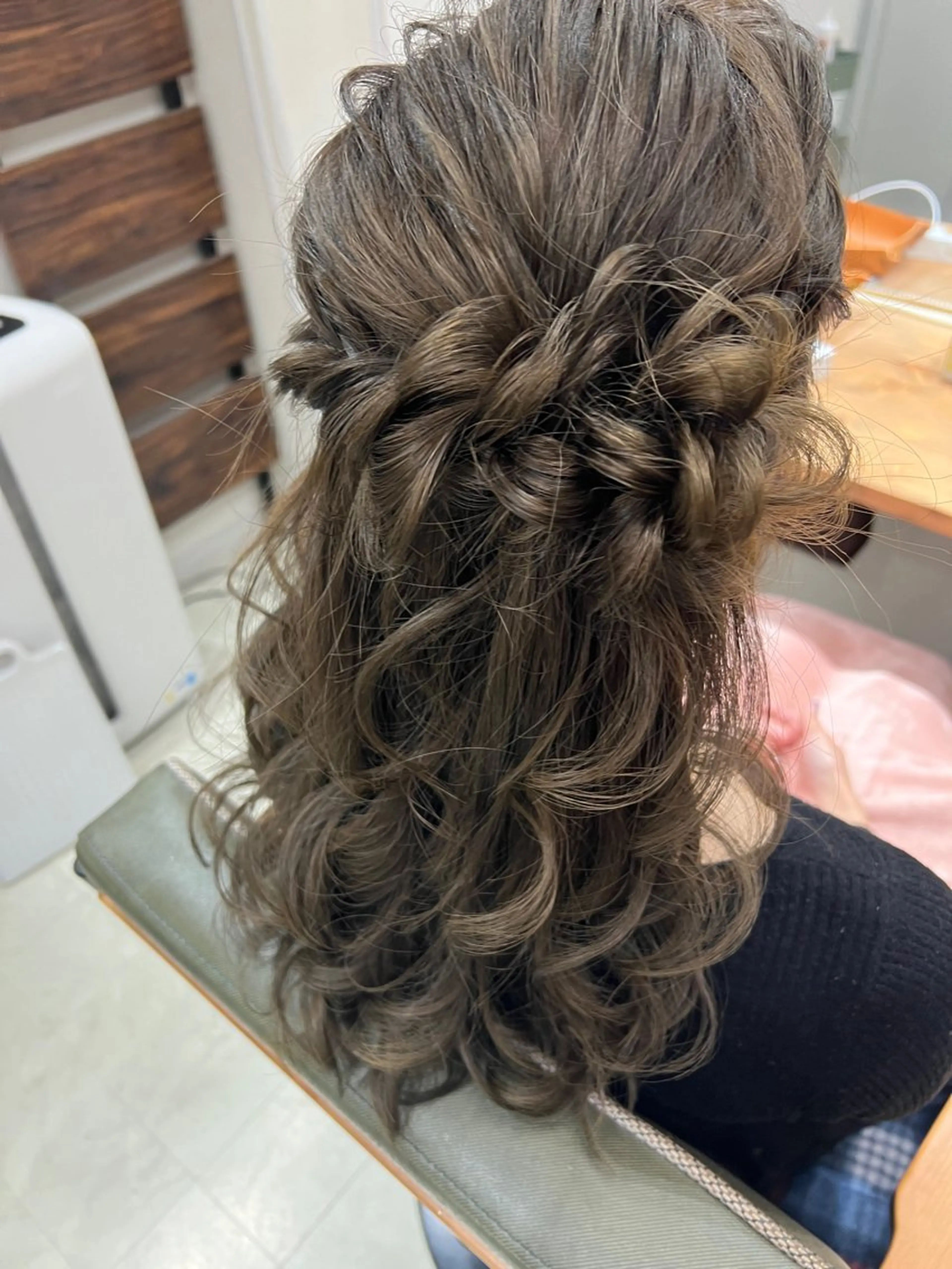ロング ヘアアレンジ ハーフアップ お団子ヘア 山室 敬義のヘアスタイル