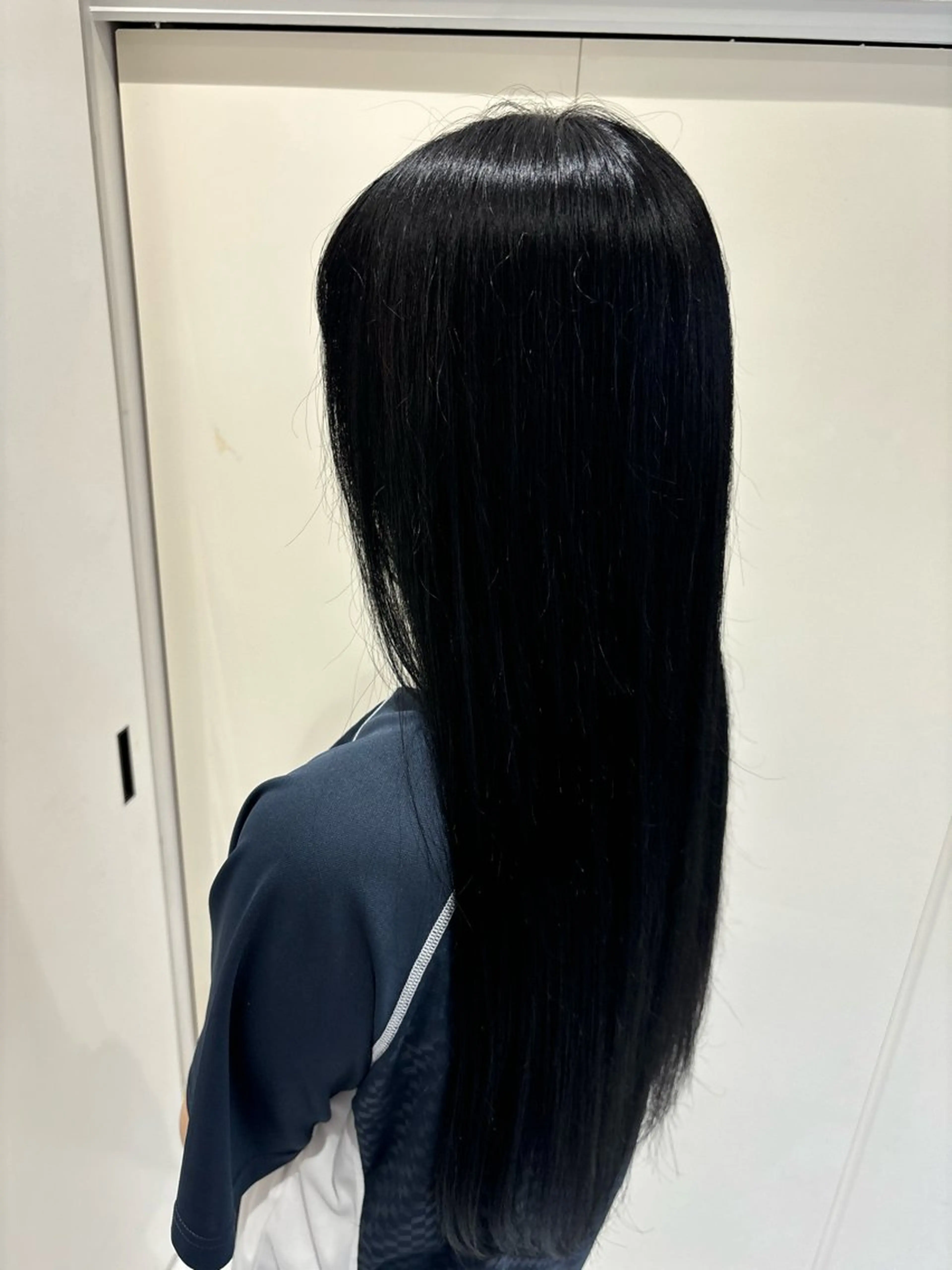 ロング カラー 黒髪 ブリーチ ハイトーンカラー ヘアカラー トリートメント カーリーパーマ/ 海外風/SAKURAのヘアスタイル