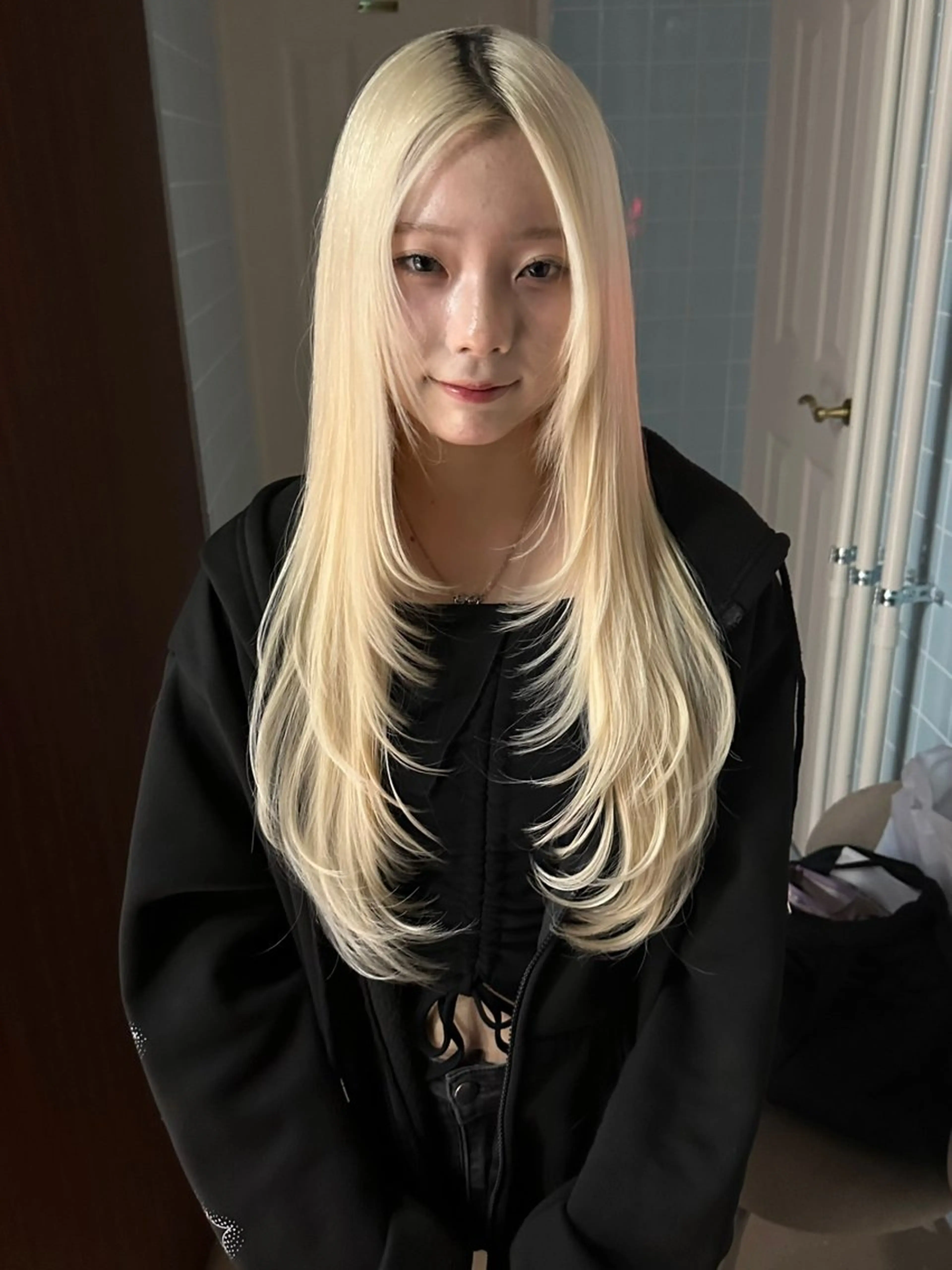 ロング カラー ブロンド ハイトーンカラー レイヤーカット カット ヘアカラー トリートメント ウルフ/レイヤー/ 渋谷🔮Yudaiのヘアスタイル