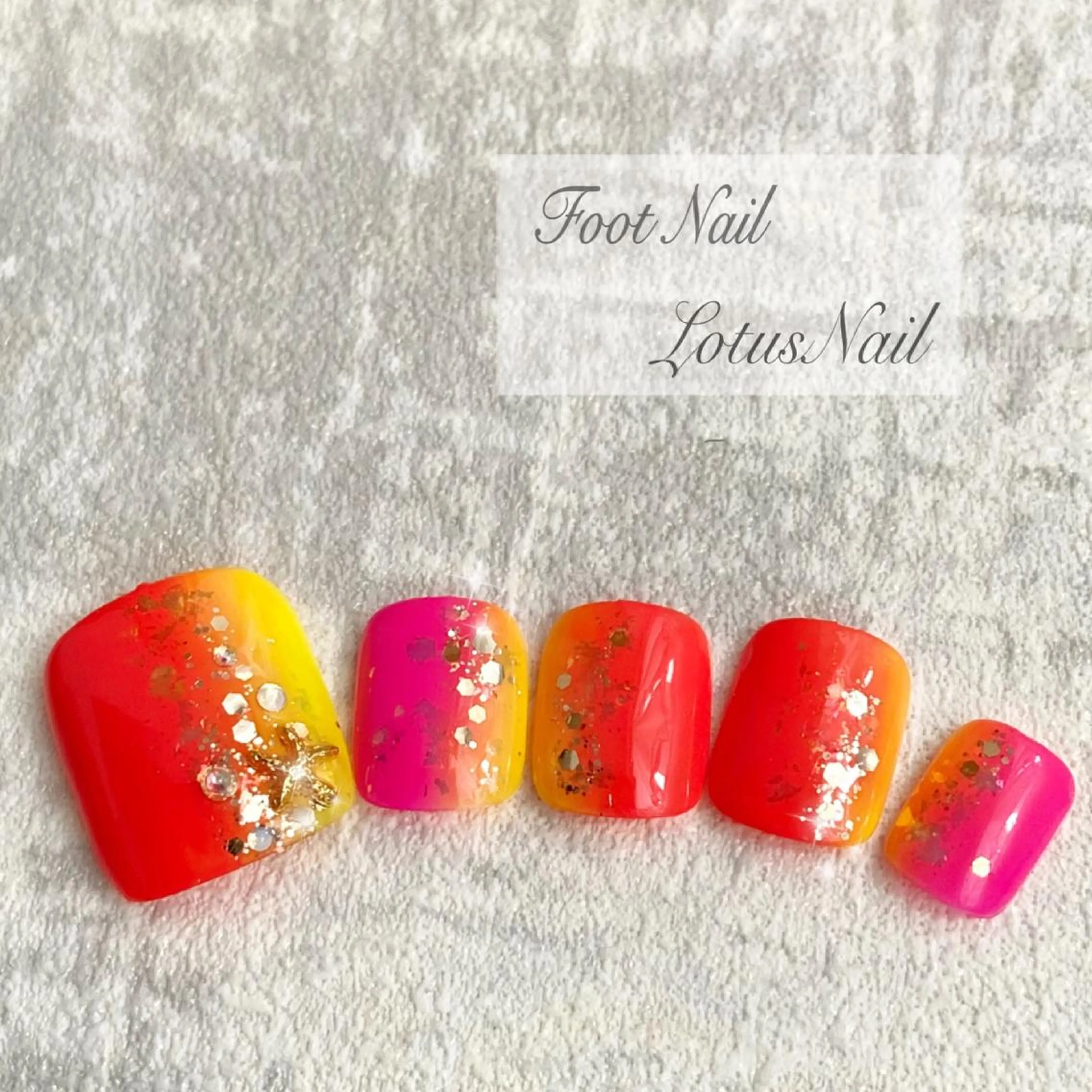 ネイル フットネイル Lotus Nailのネイルデザイン
