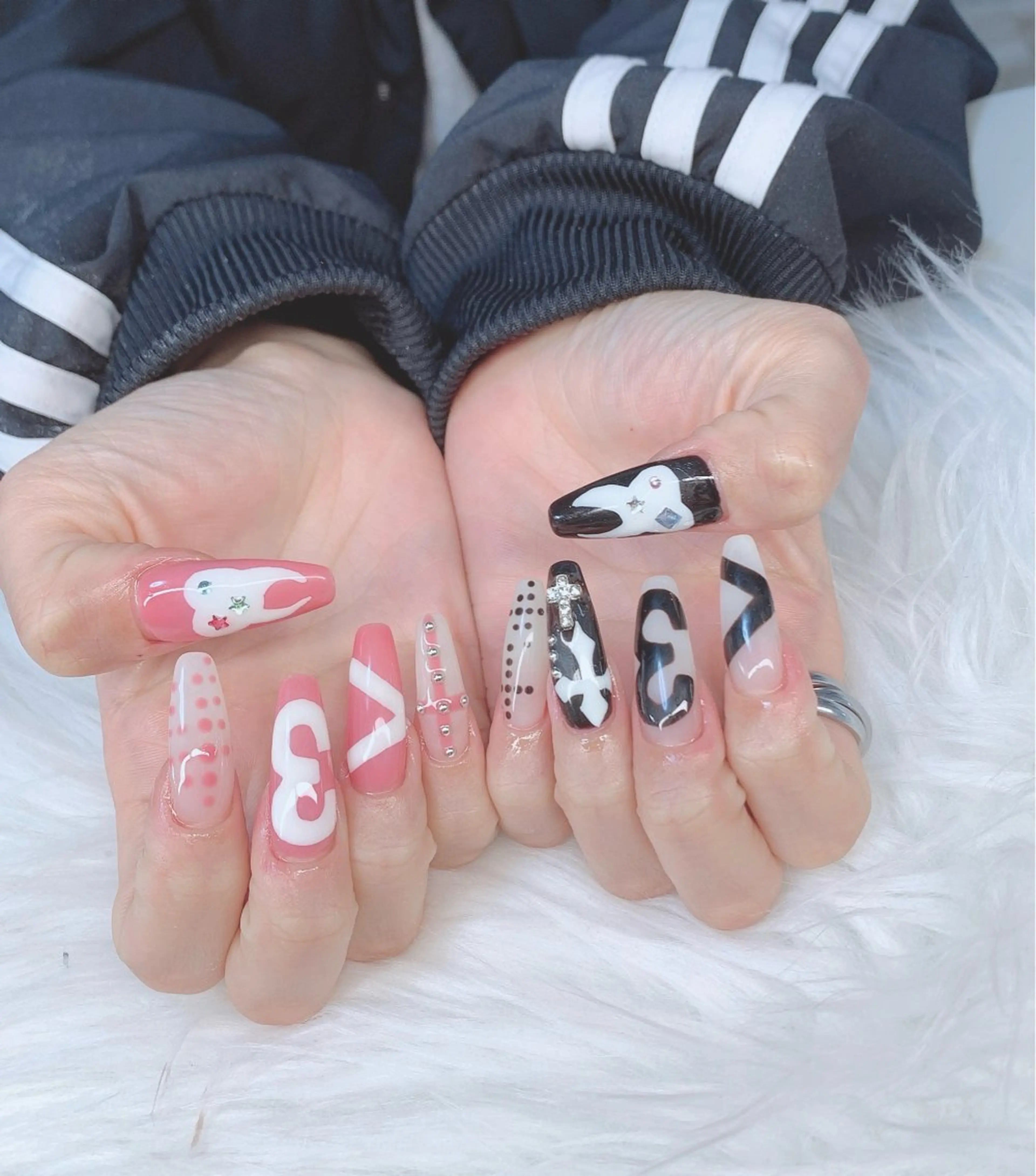 ネイル ハンドネイル T. Leeのネイルデザイン