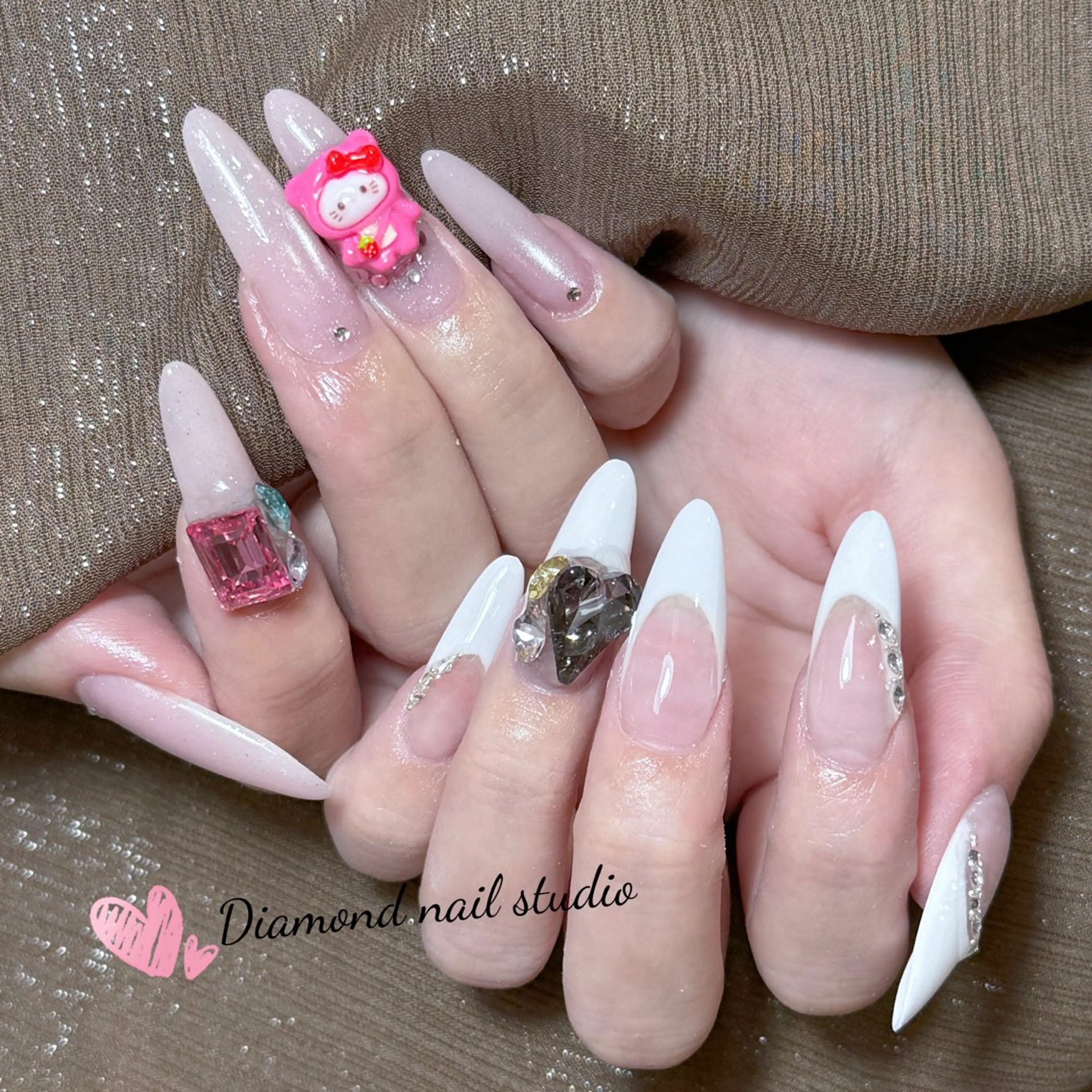ネイル ハンドネイル ハンドケア Diamond 🧚🏻‍♀️のネイルデザイン