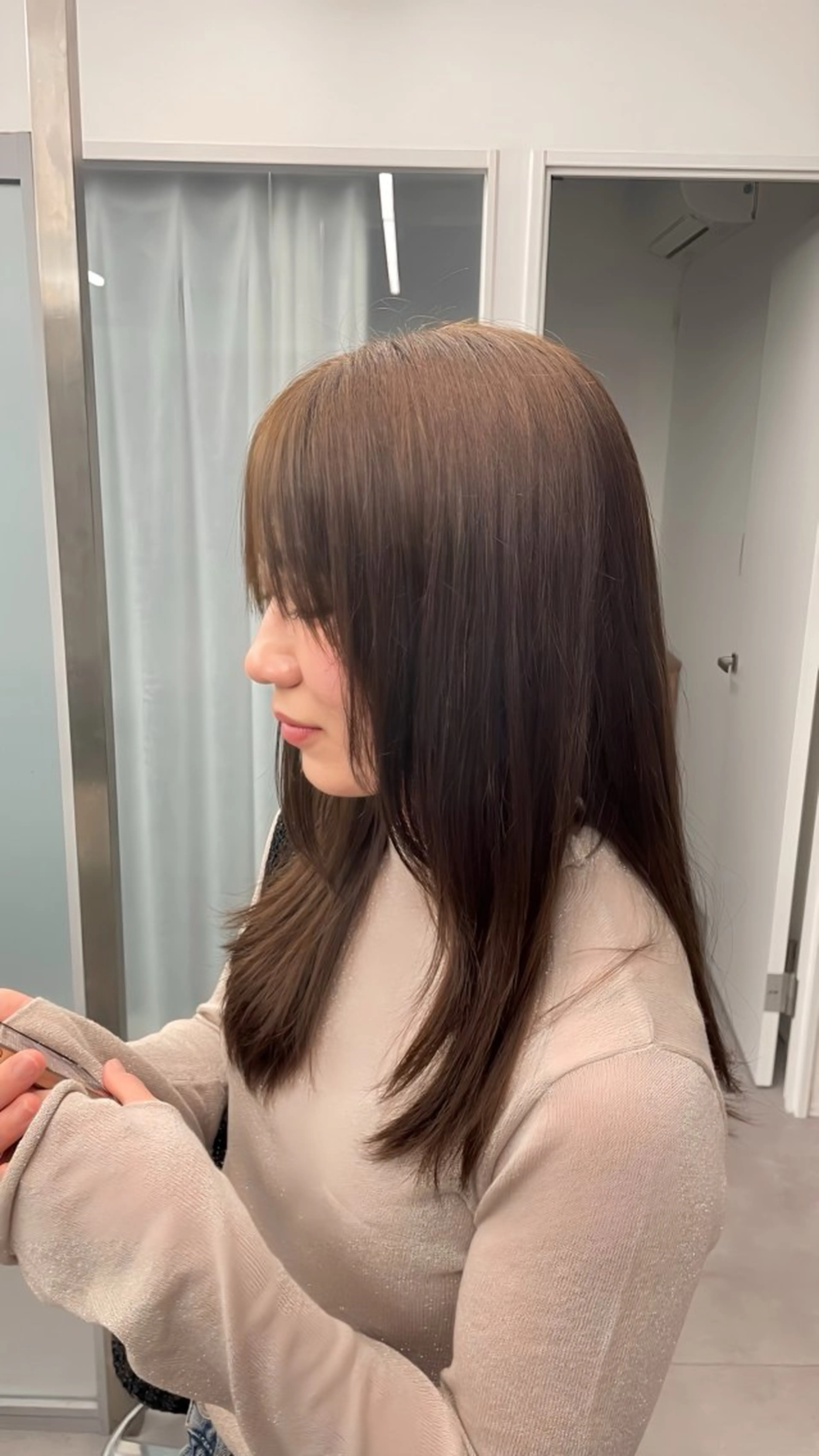 カラー ベージュカラー ブラウンカラー オリーブベージュ 江坂 林田 蒼生のヘアスタイル