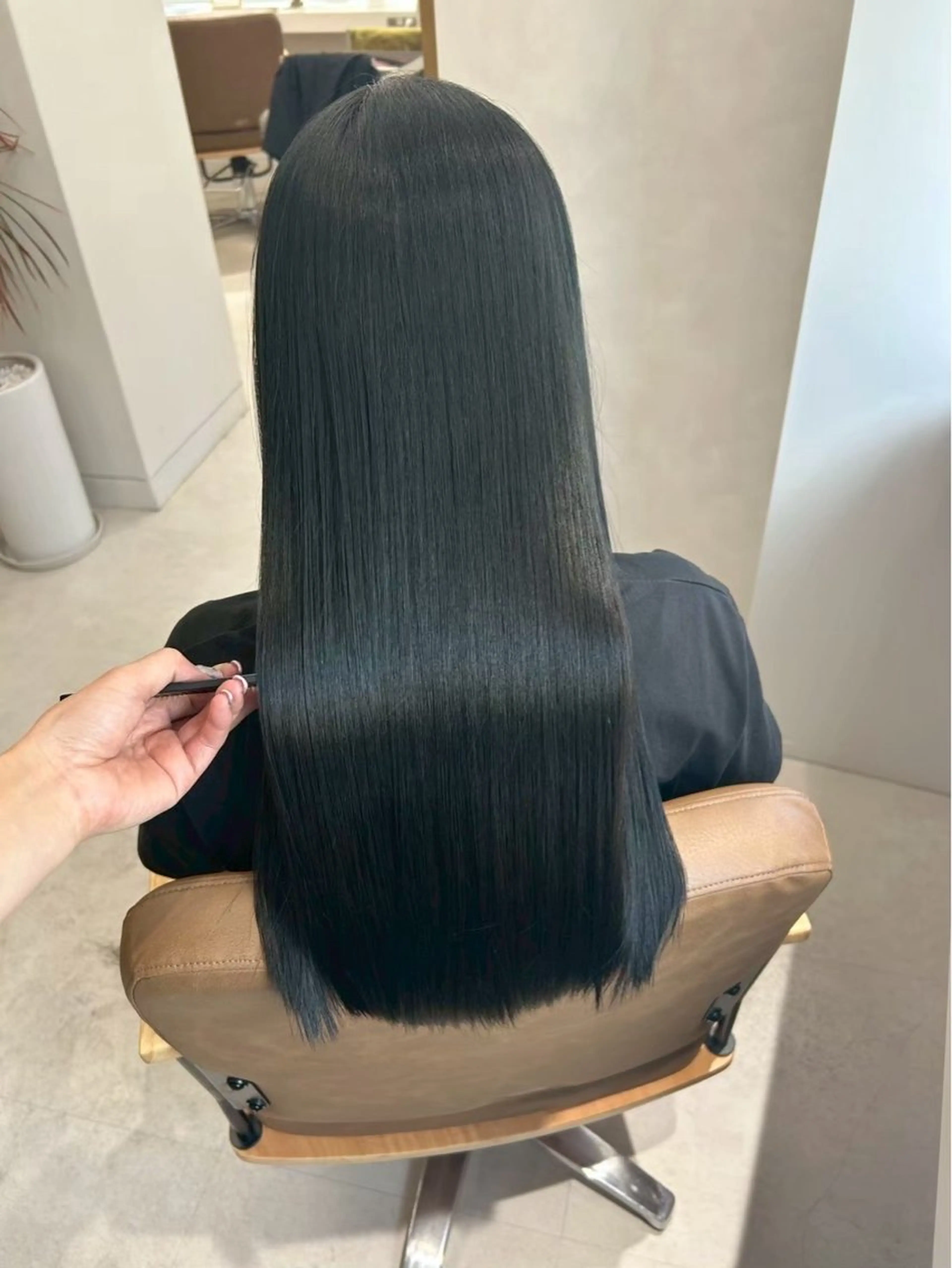 ロング カラー SLASHスラッシュ 古閑ななのヘアスタイル