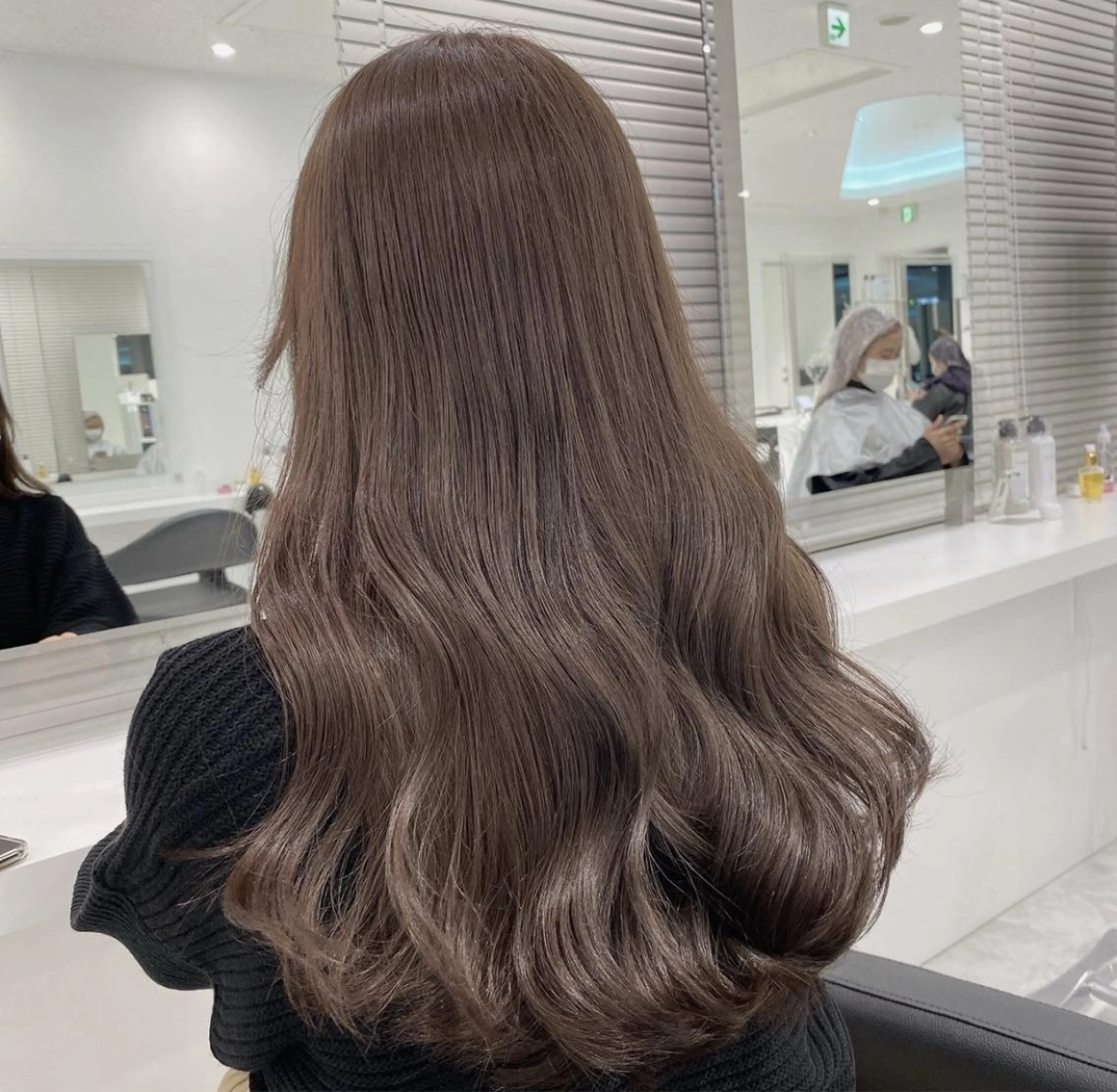 ロング カラー ヘアアレンジ カット ヘアカラー 可愛いベージュヘア 🐿️えびけんのヘアスタイル