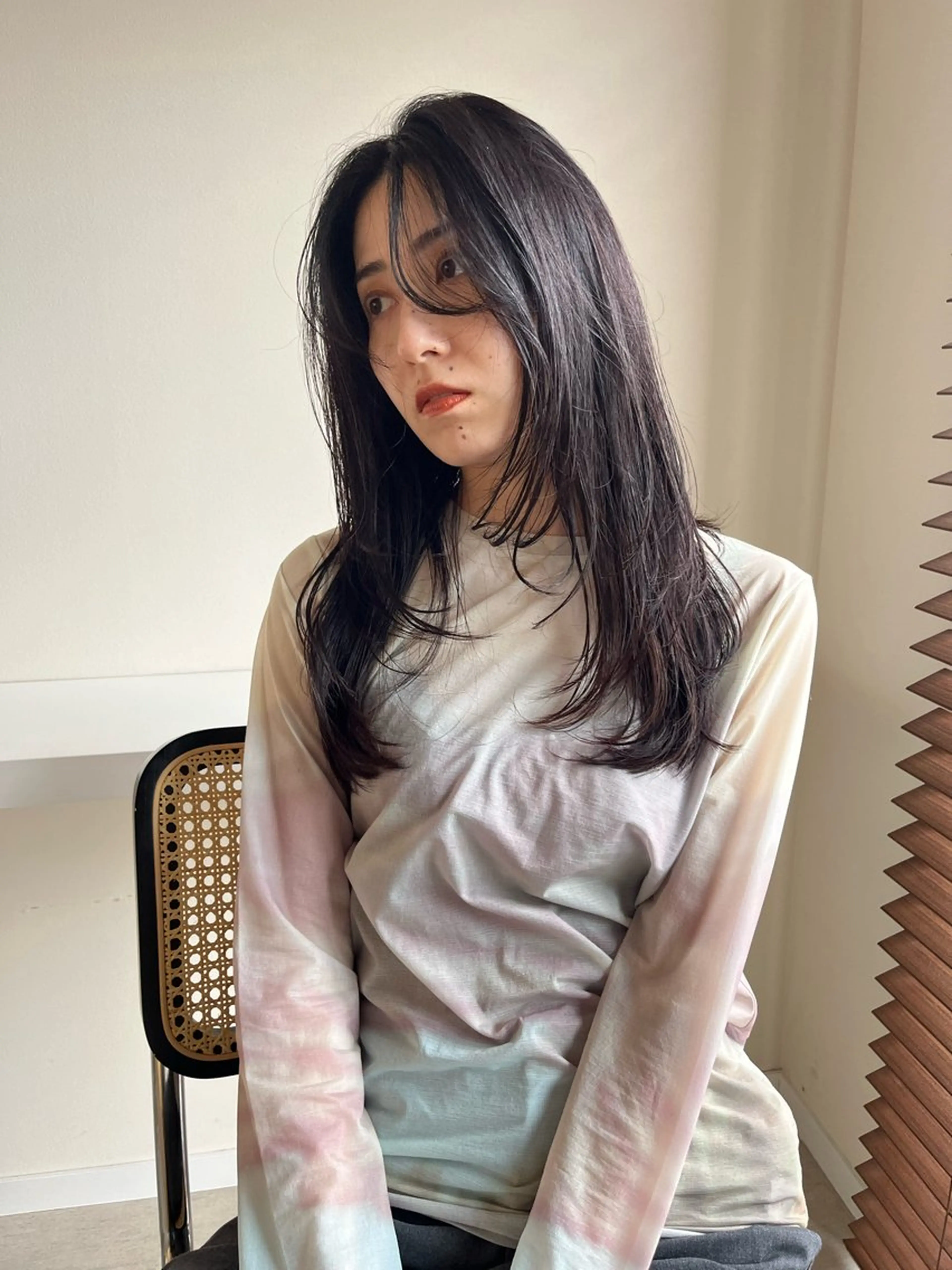 ロング カラー レイヤーカット ロング pu+on. nailworks所属・fuyumi / ニュアンスネイルのネイルデザイン