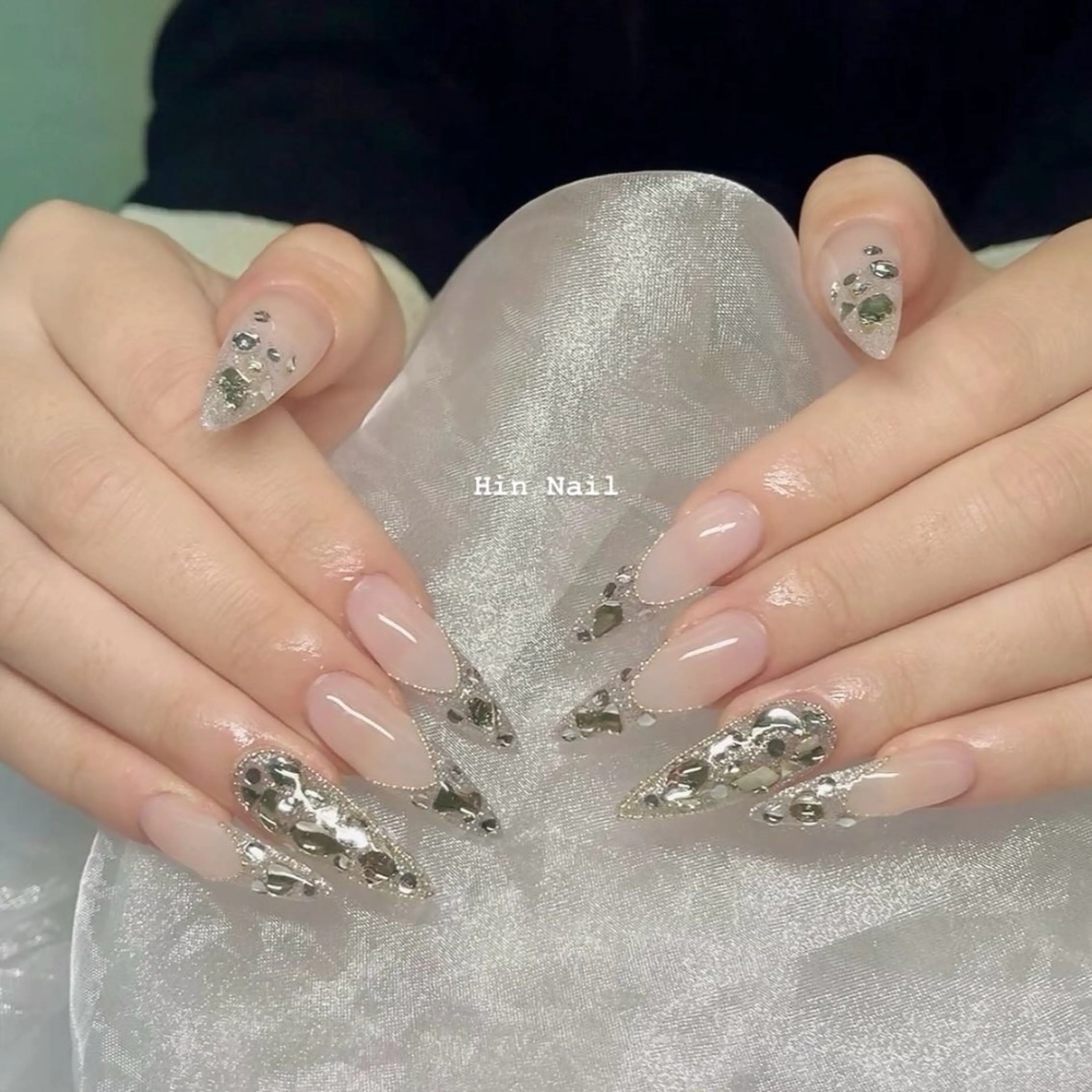 ネイル ハンドネイル HIN NAILのネイルデザイン