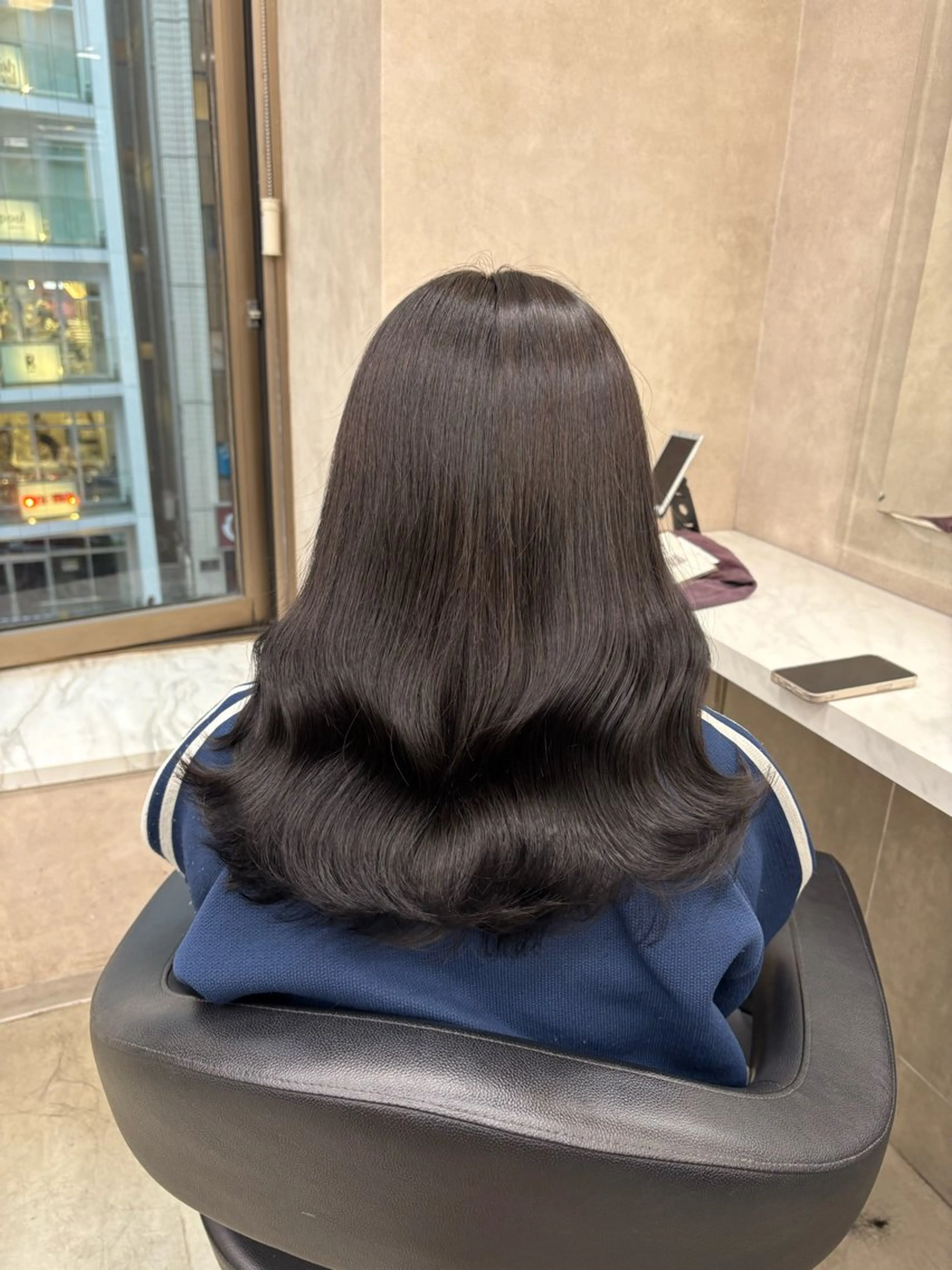 ロング ヘアカラー トリートメント ヘッドスパ ヘアセット 寒色＆ブリーチ特化 寒色MiOのヘアスタイル