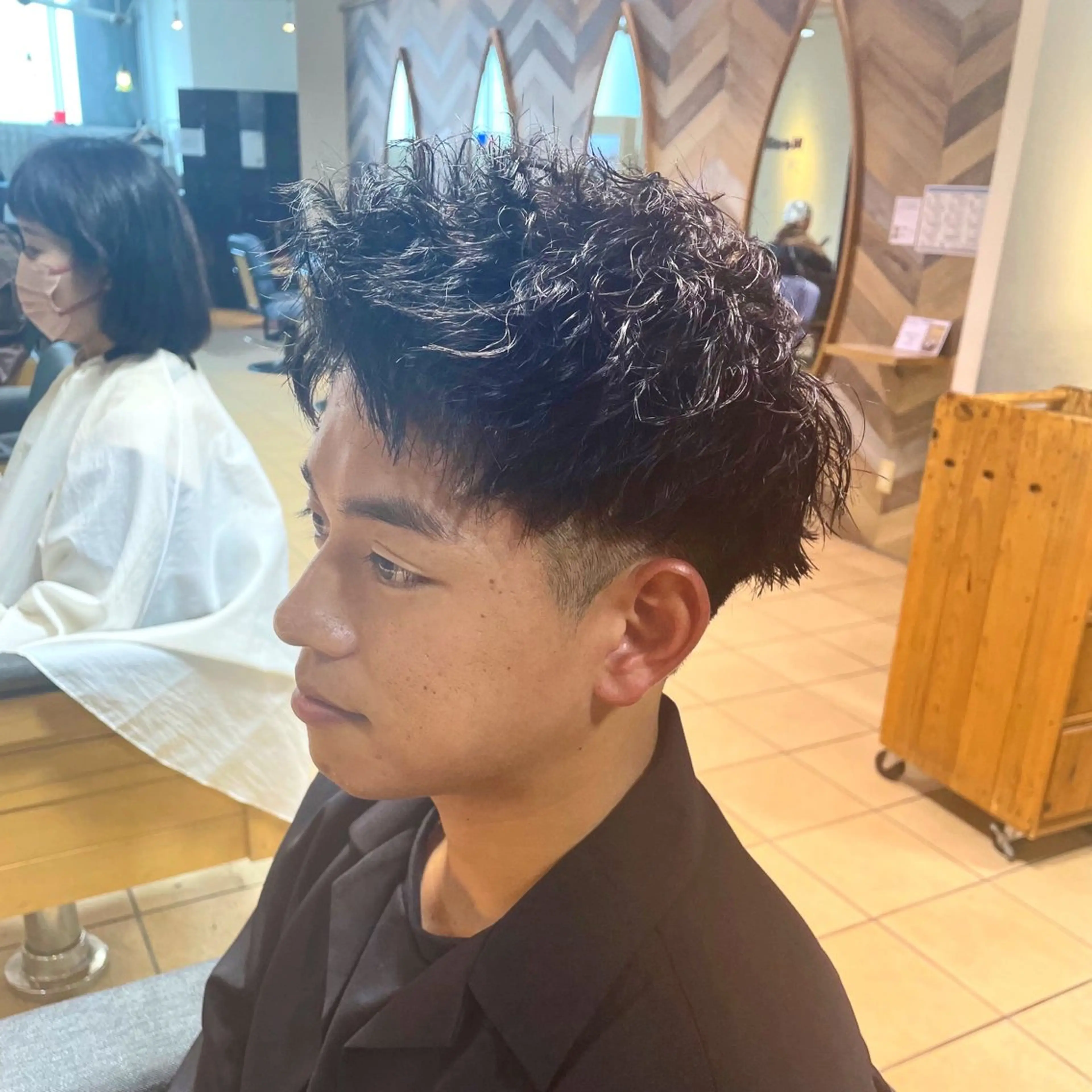 ショート パーマ メンズ スパイキーショート ショートヘア カット パーマ すげ さやかのヘアスタイル