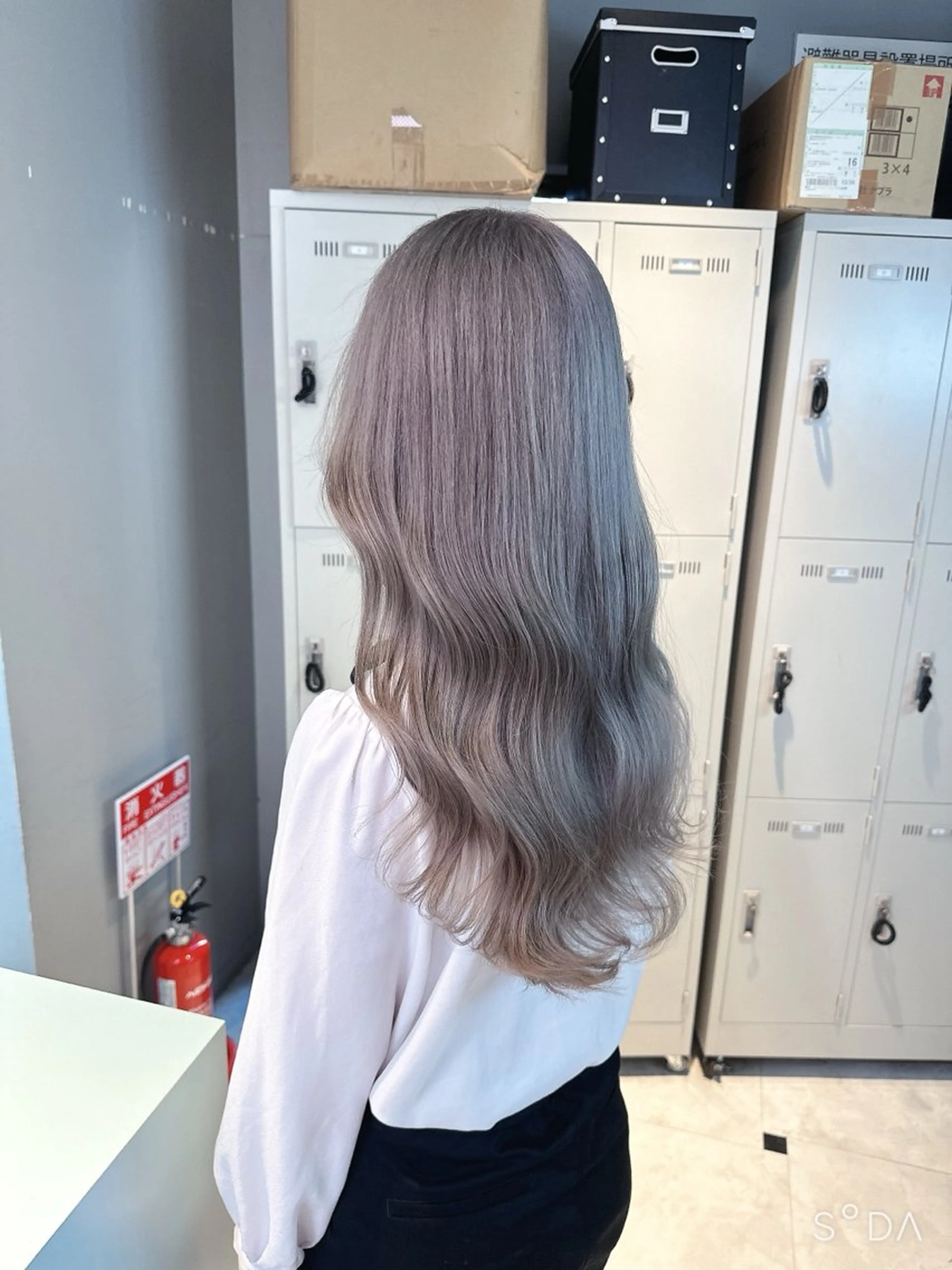 ロング カラー ハイトーン/韓国 レイヤー/るか🎀のヘアスタイル