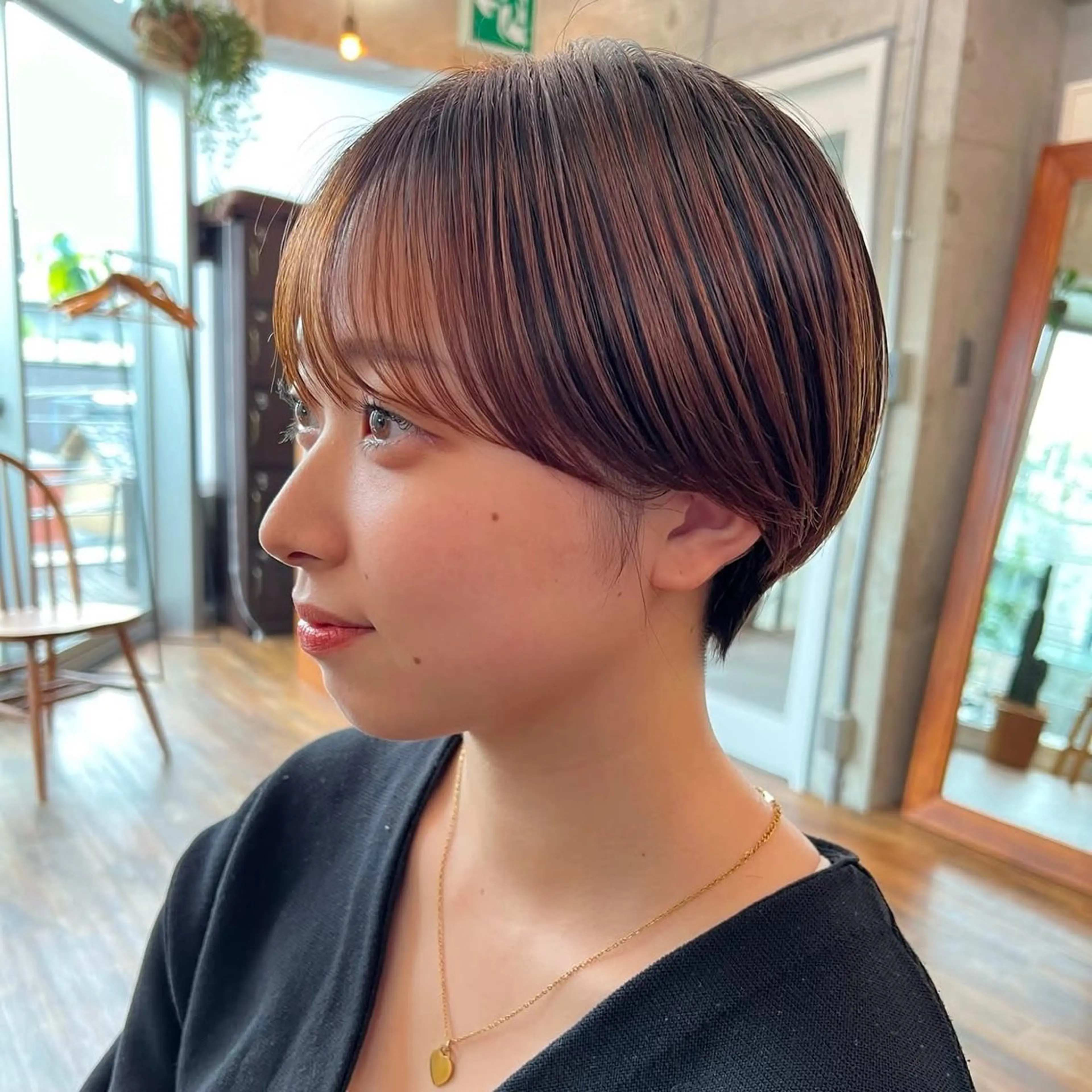 ショート カラー ☑️aiko【艶 カラー・ショート募】のヘアスタイル