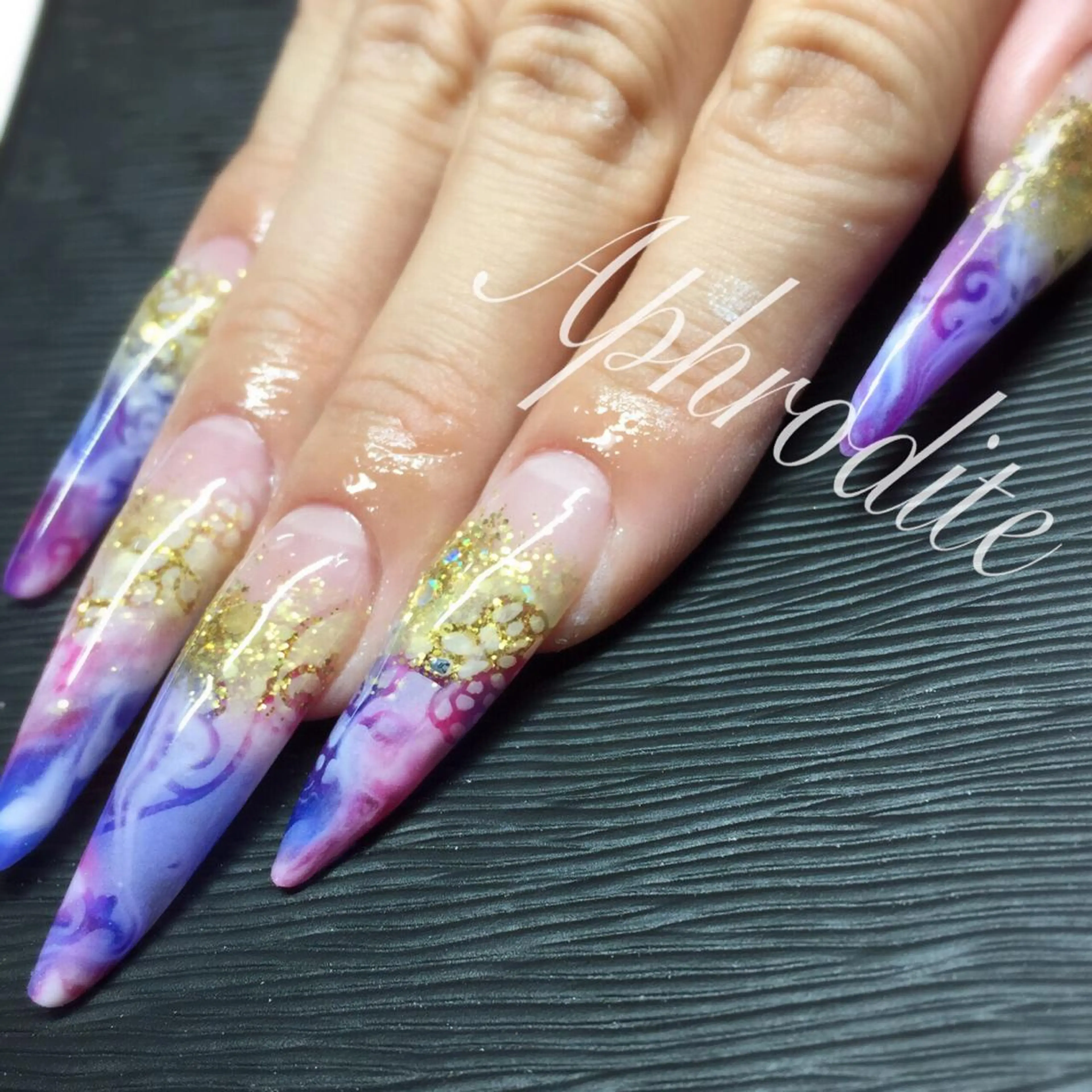 ネイル APHRODITE Nagisaのネイルデザイン