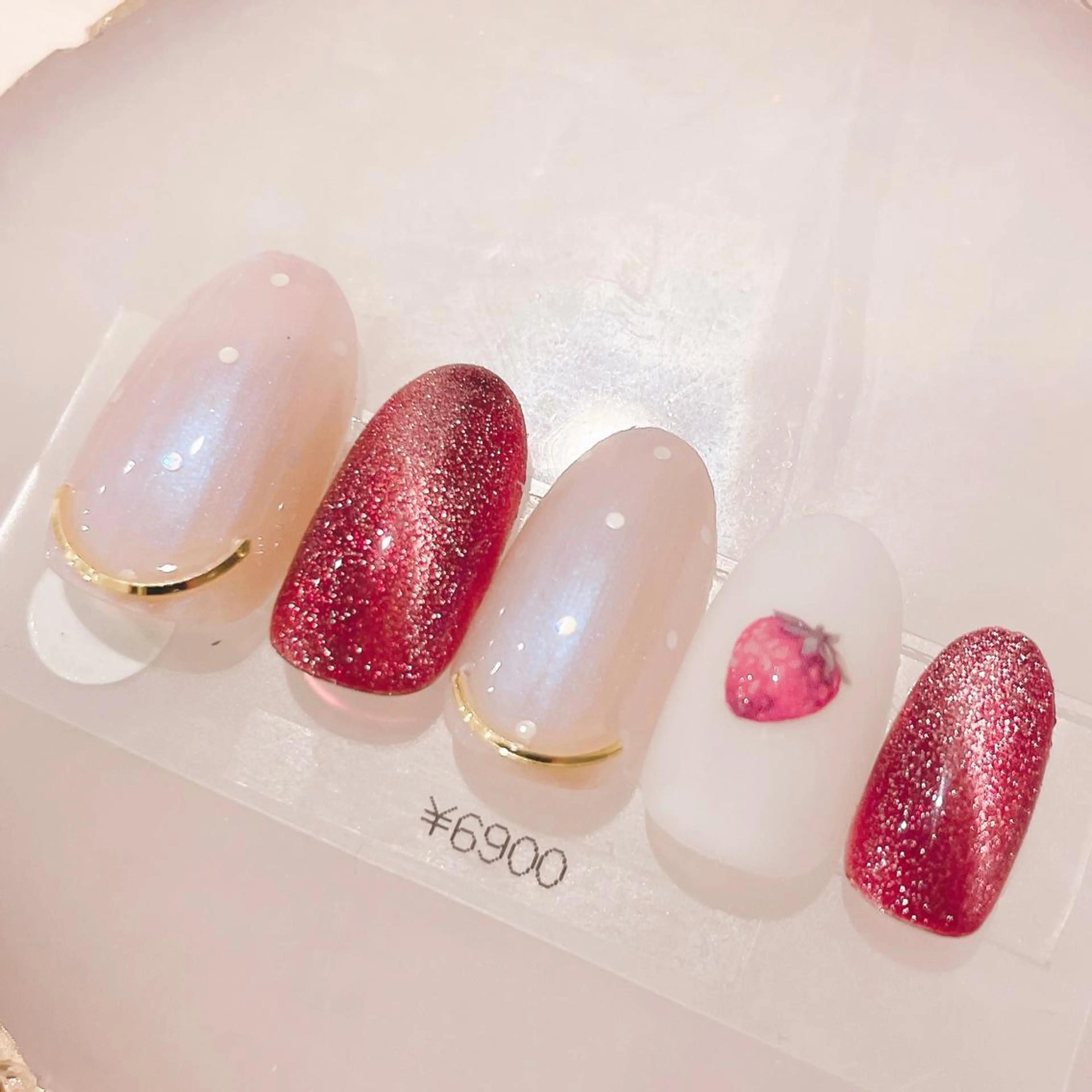 ネイル キラキラネイル マグネットネイル ぷっくりネイル ハンドネイル CHIARA nailsのネイルデザイン