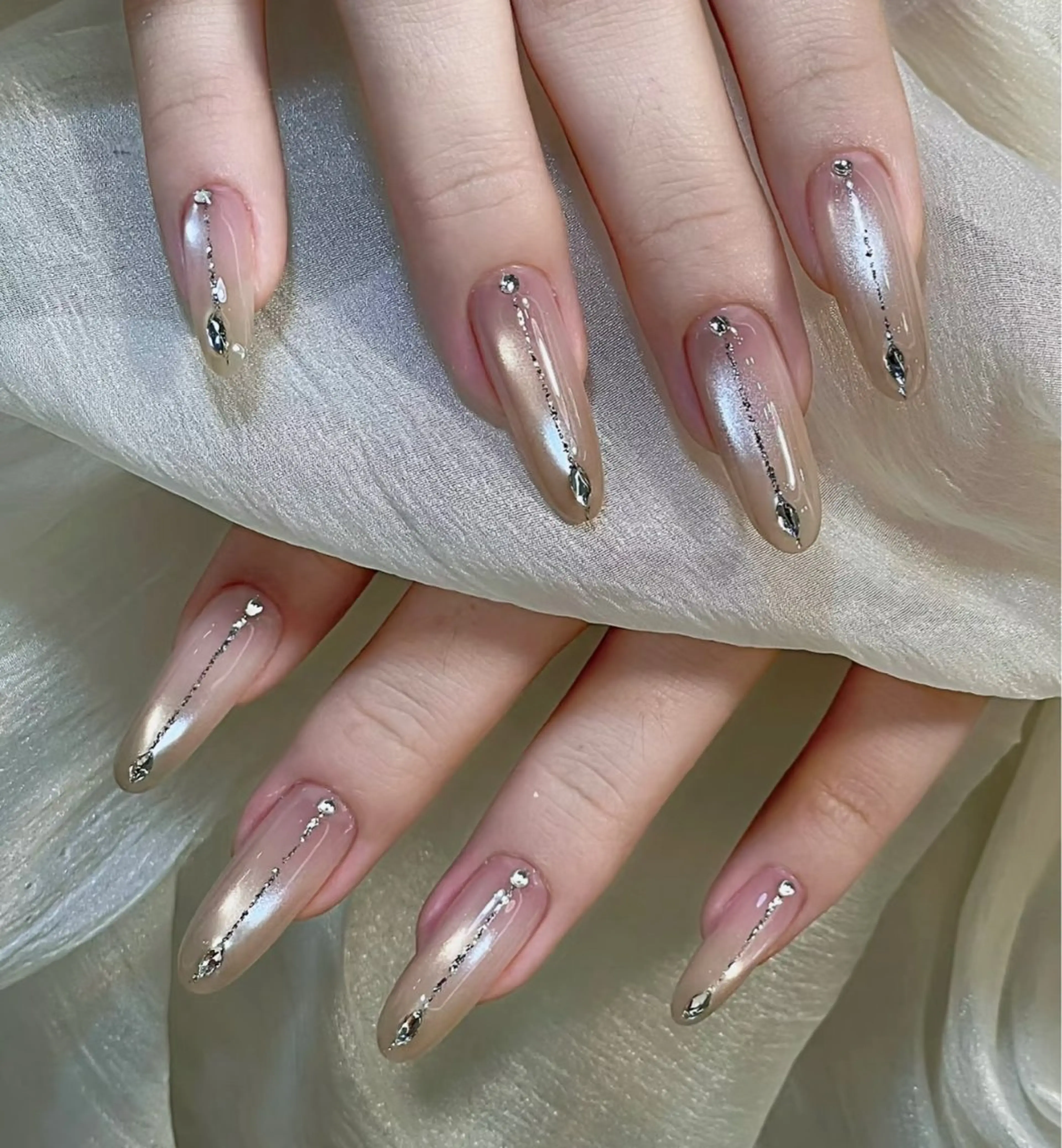 ネイル ハンドネイル Beauty Build Upのネイルデザイン