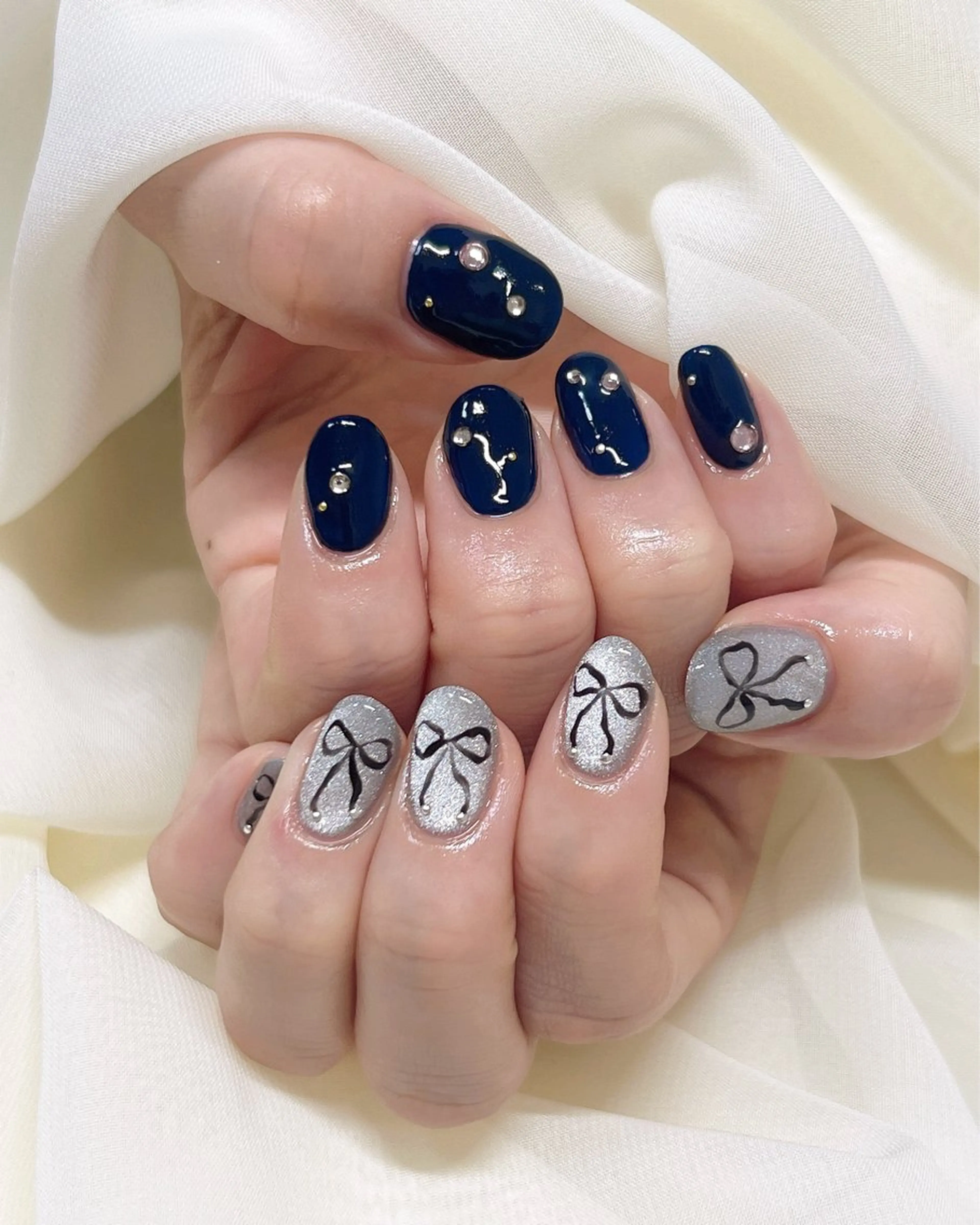 ネイル 持ち込み リボン nail salon MUAのネイルデザイン