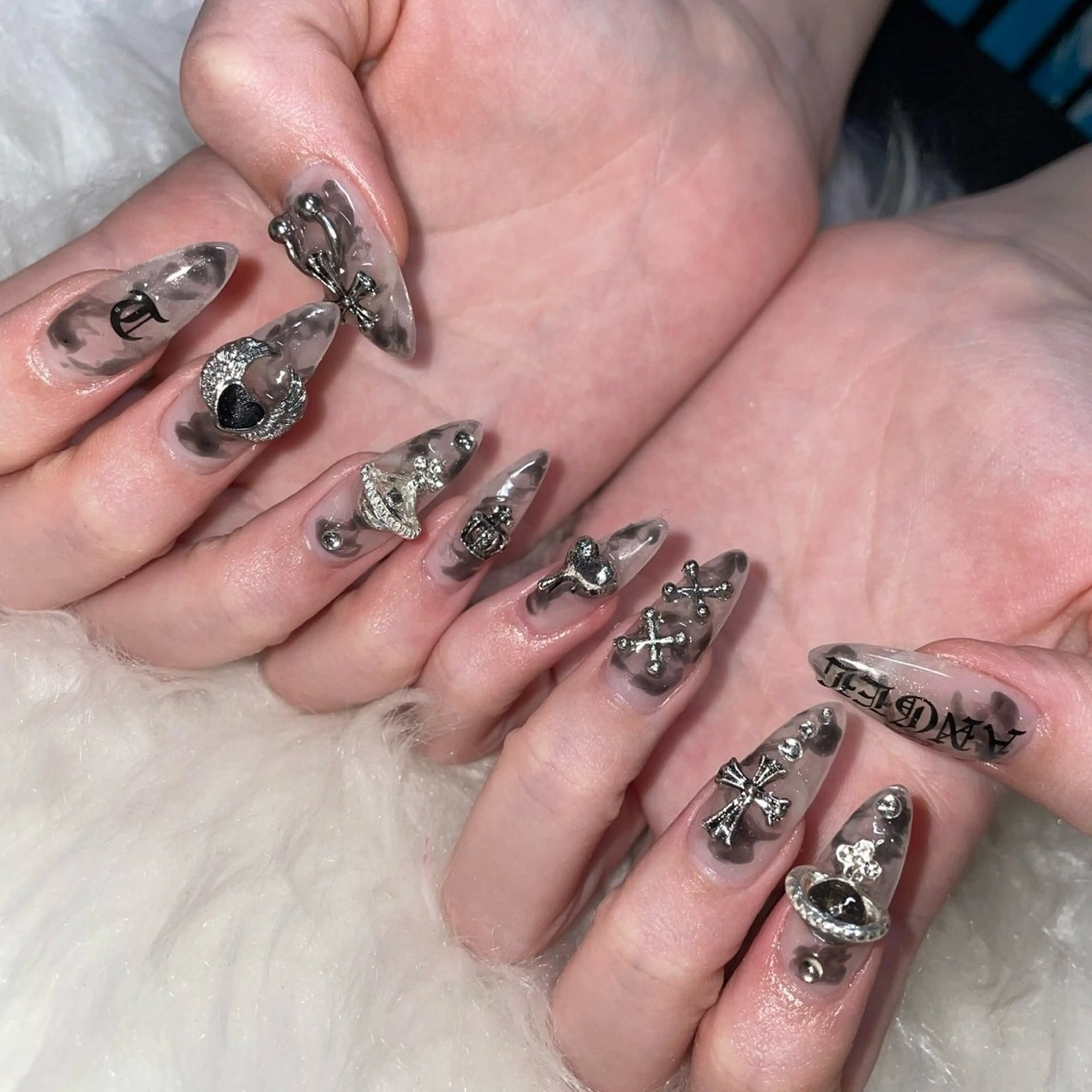 ネイル NAILSGOGO shibuyaのネイルデザイン