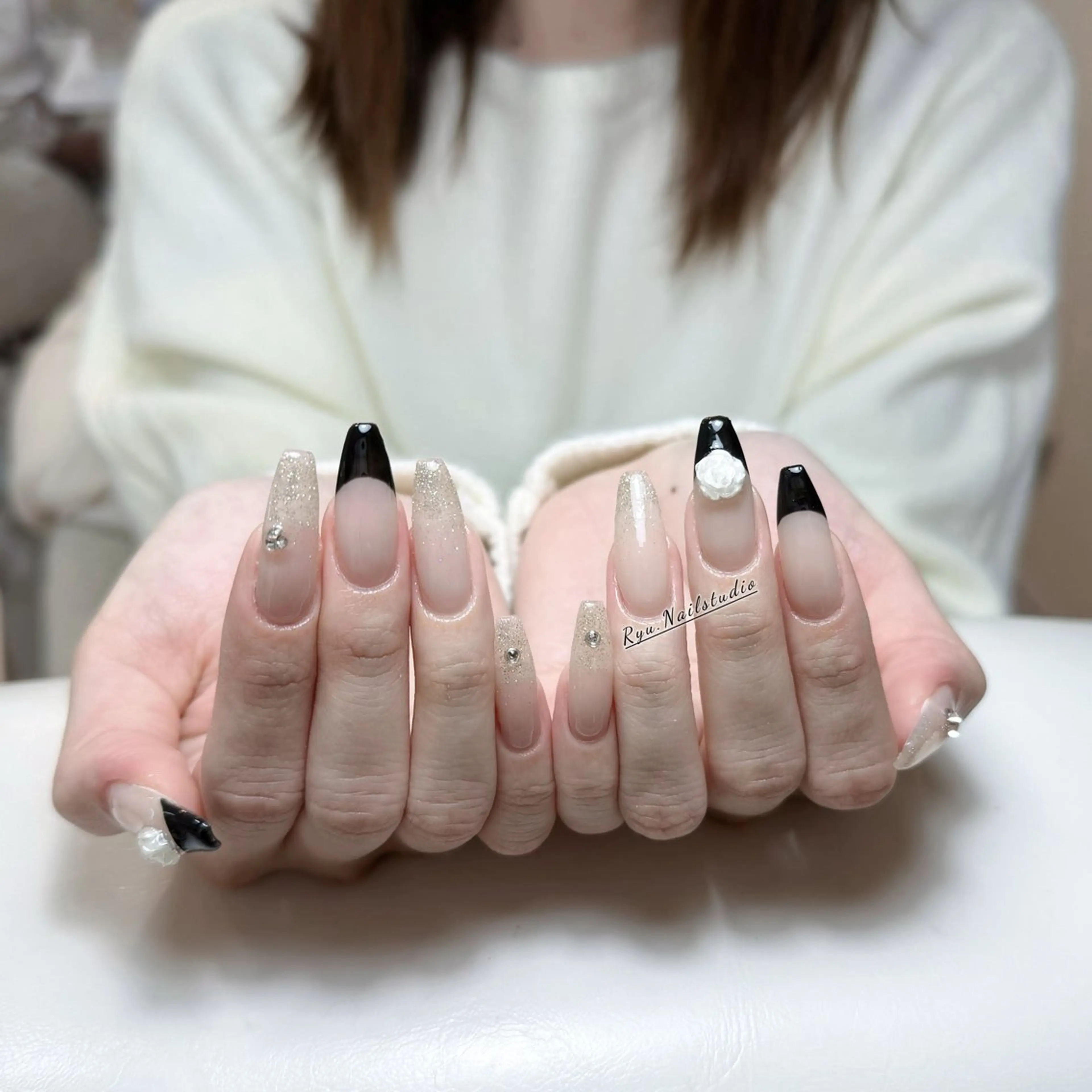 ネイル アートネイル ジェルネイル キラキラネイル ミラーネイル ニュアンスネイル ハンドネイル Ryu Nail Studio所属・Ryu Nail Studioのネイルデザイン
