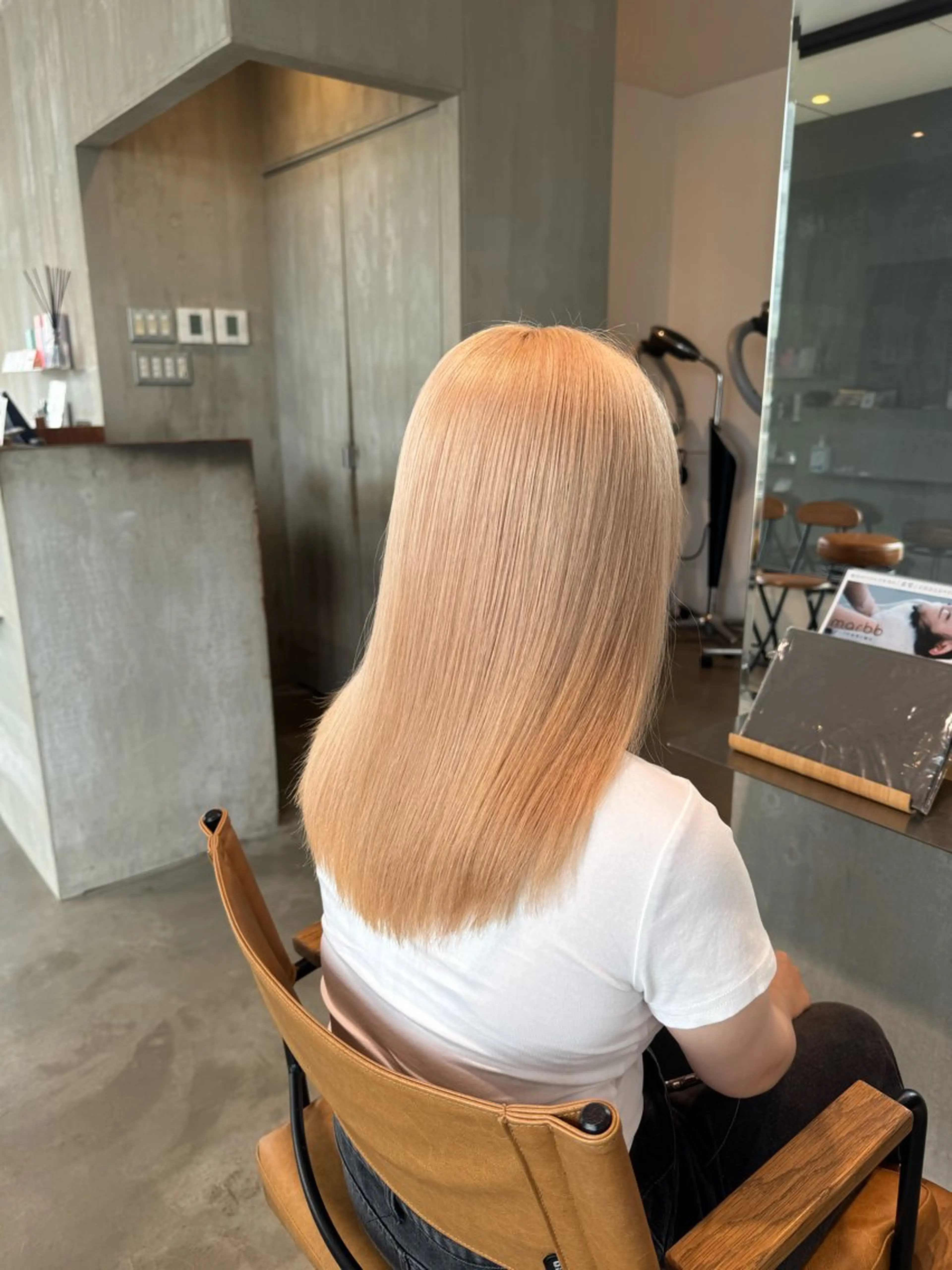 セミロング カラー ヘアカラー トリートメント 透明感カラー 天羅のヘアスタイル