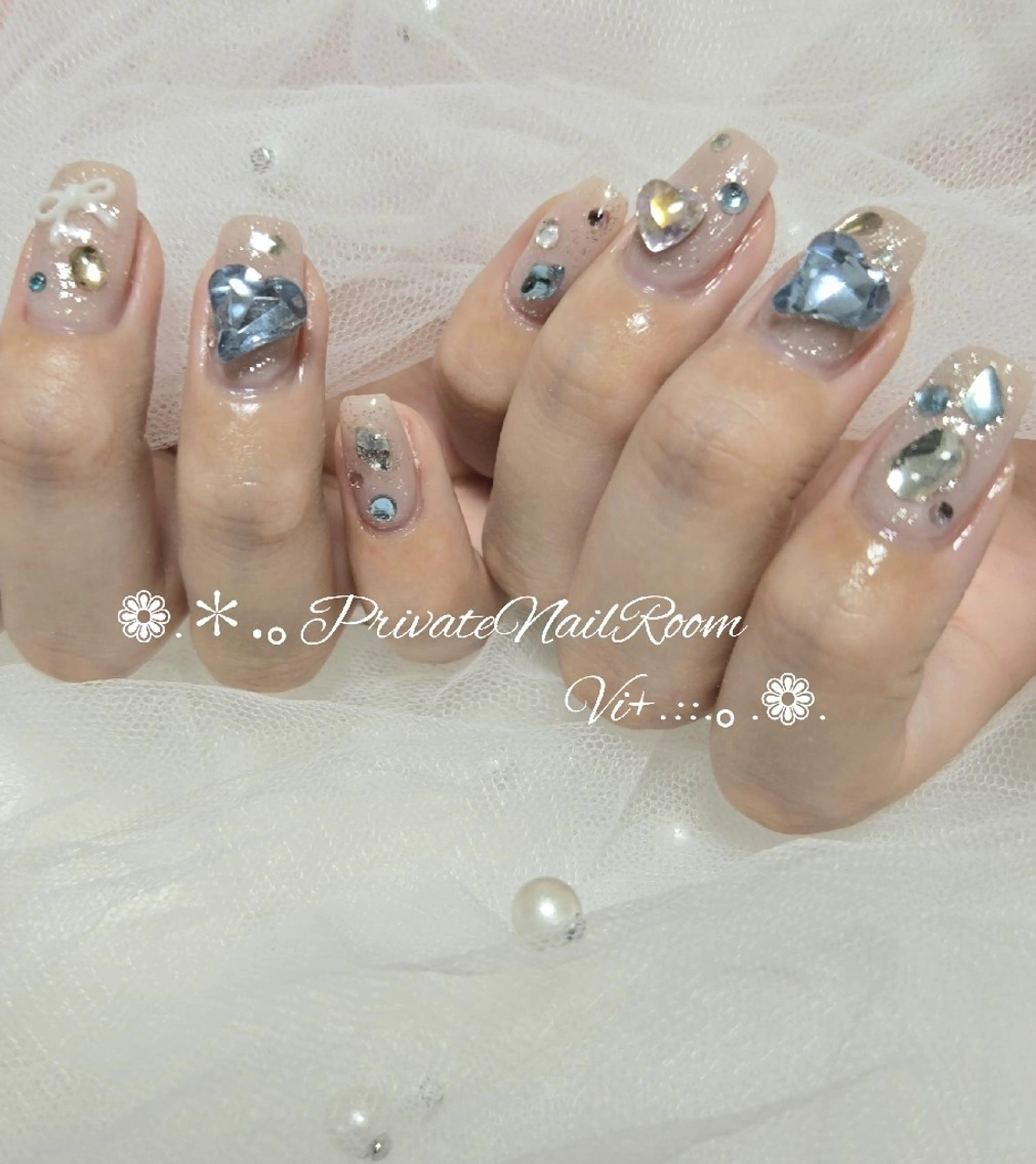ネイル ハンドネイル Nail Room Vi+のネイルデザイン