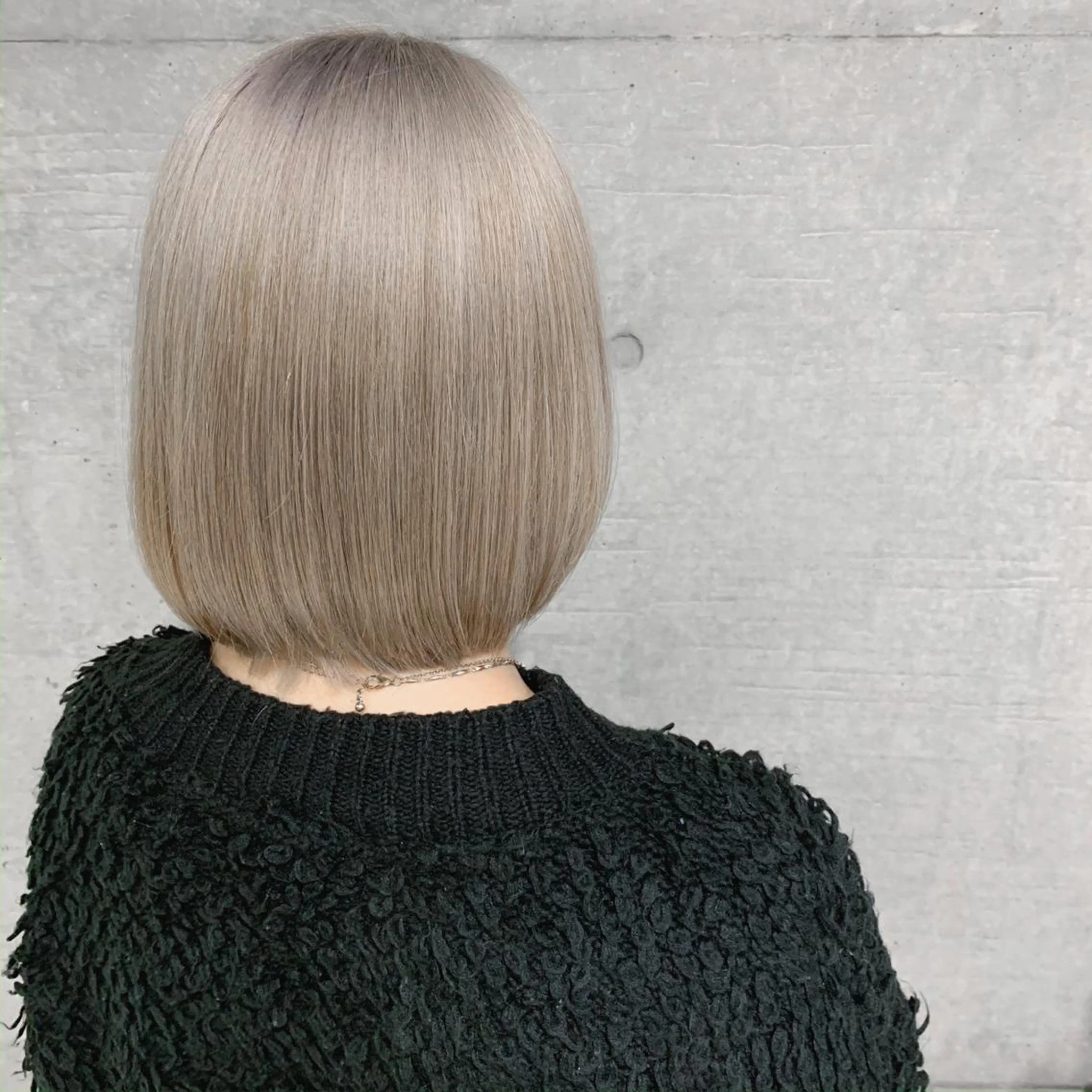 ショート カラー ブロンド ホワイトブロンド ヘアカラー トリートメント Lome'所属・✨ブリーチマスター✨ オクヤマヨウスケのヘアスタイル