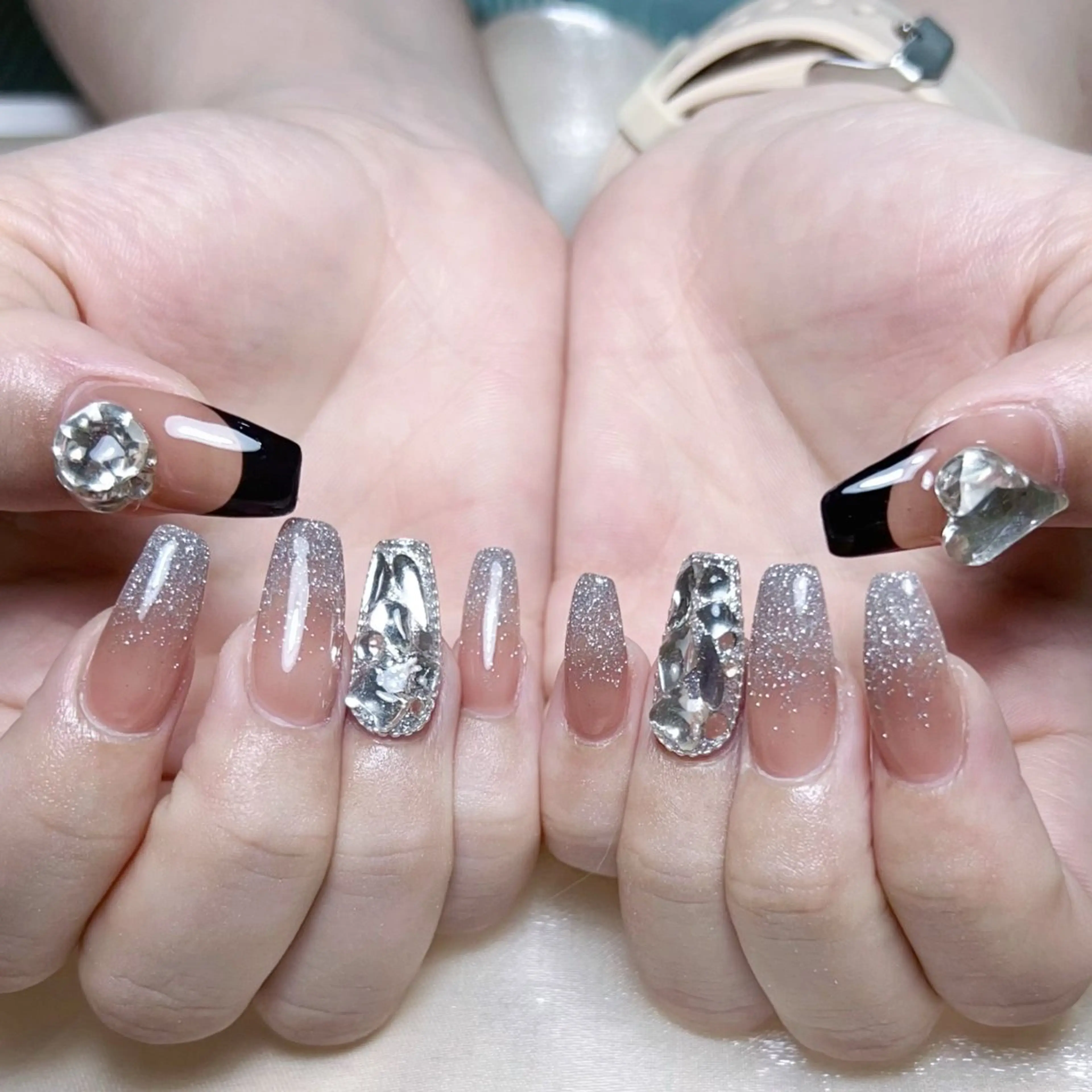 ネイル 持ち込み シンプルネイル ハンドネイル NAILサロン 木にいるのネイルデザイン